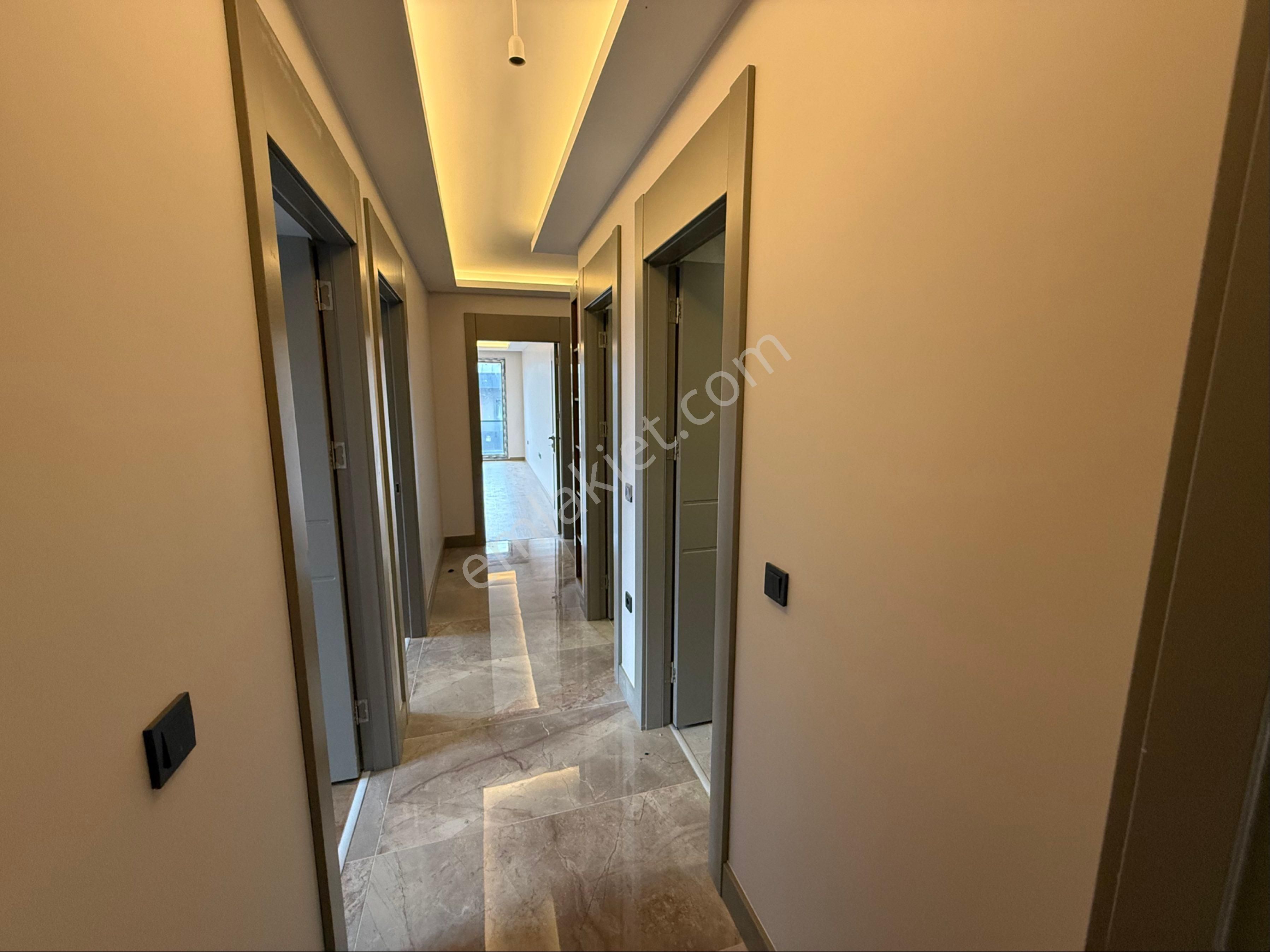 Has Bahçe Çengelköy Site İçerisinde 5. Kat Geniş Metraj Sıfır Daire - Görsel 21