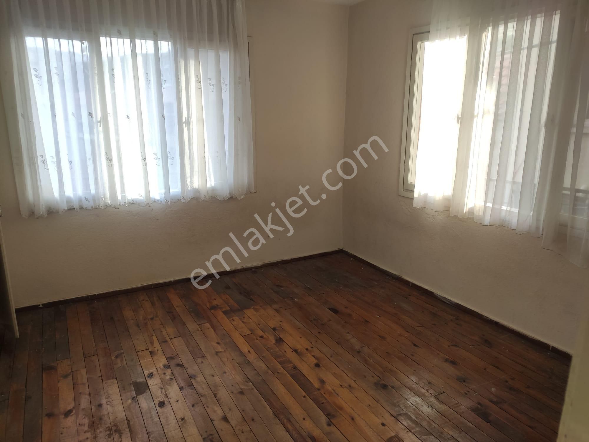 İzmir Konak İlçesinde Güney Mahallesinde Satılık 3+1 Ev - Görsel 2