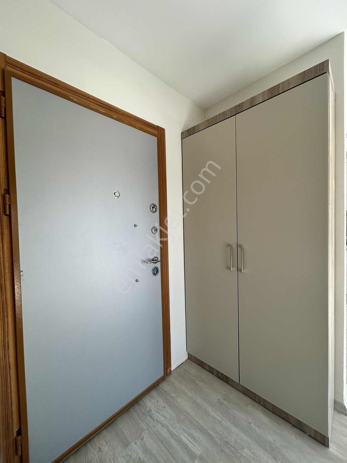 Göçerler'de Satılık Lüks 1+1 Katta Daire Havuzlu - Görsel 24