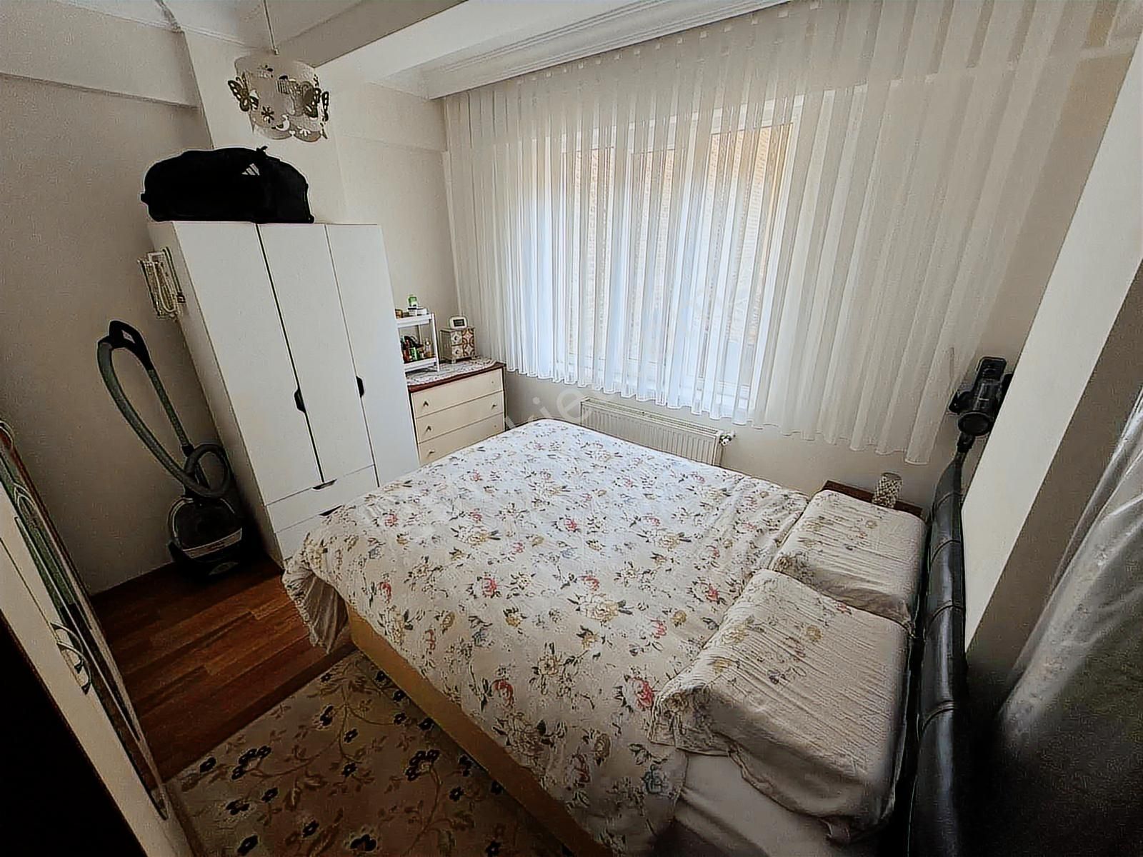 Bolat'tan Tunalı Mah. Gaffar Okan Cad. Yakını Temiz Bakımlı 2+1 - Görsel 5