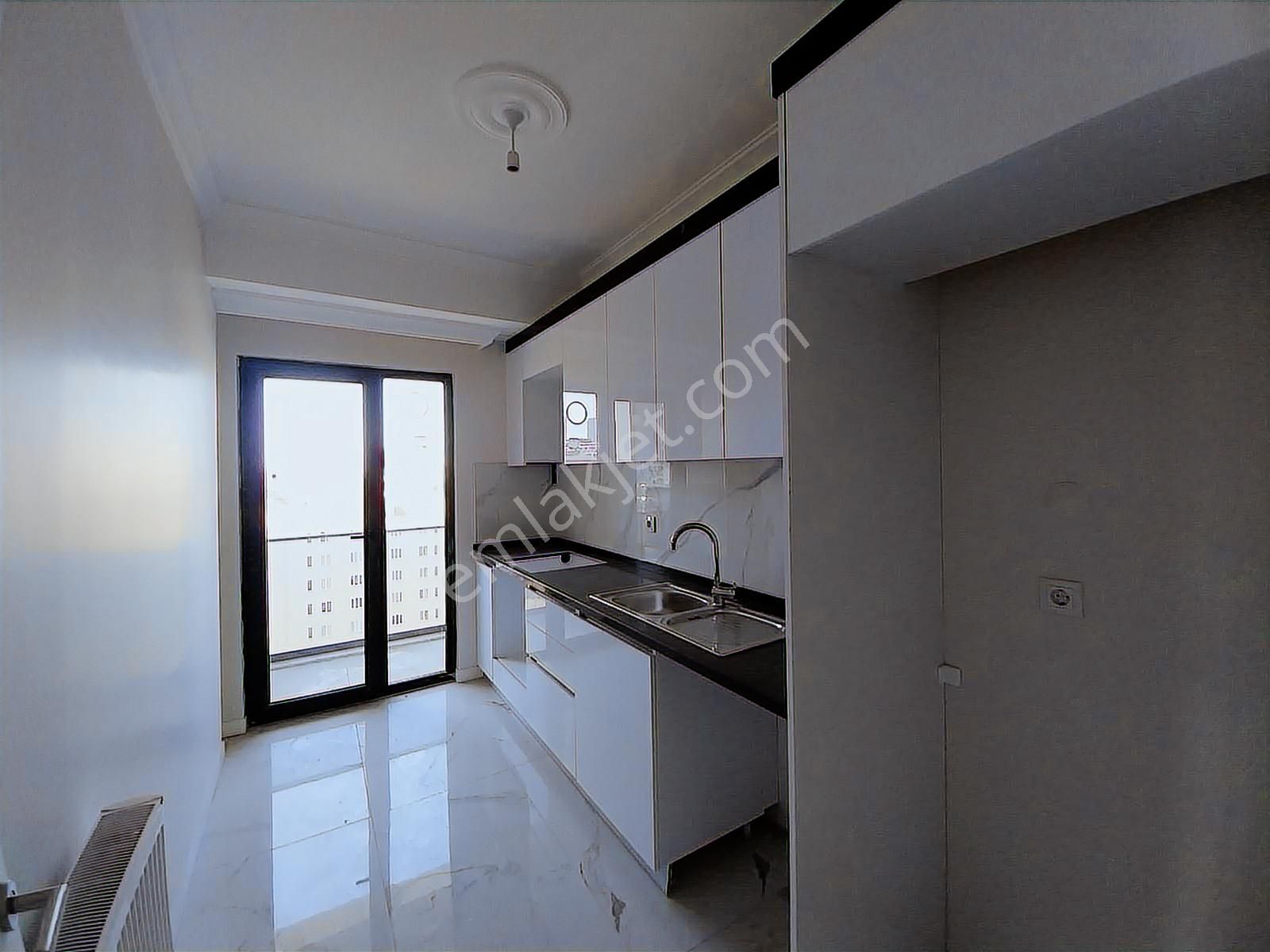 24 Saat Güvenlikli Sitede Kapanmaz Manzaralı Güney Cepheli Fırsa - Görsel 15