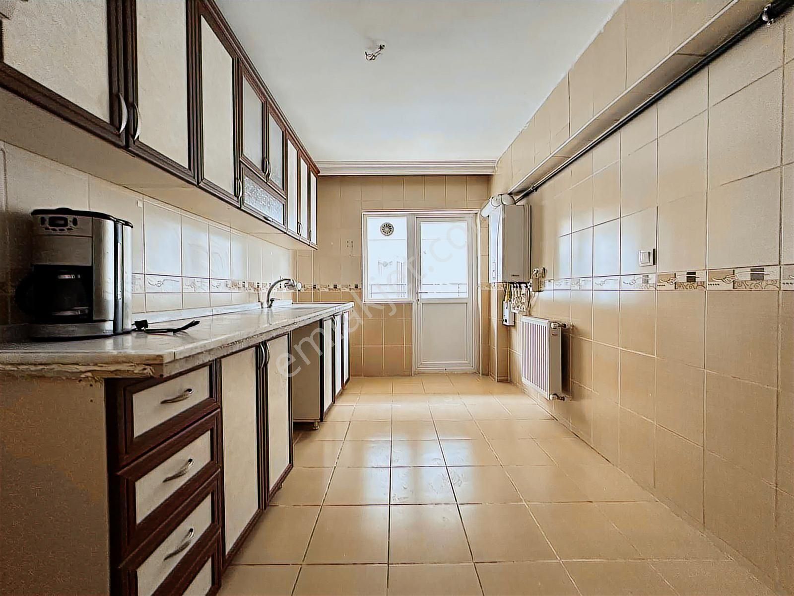 İmparator | Çağlayan Mahallesinde / Ara Katta / Hemen Taşın/ 2+1 - Görsel 8