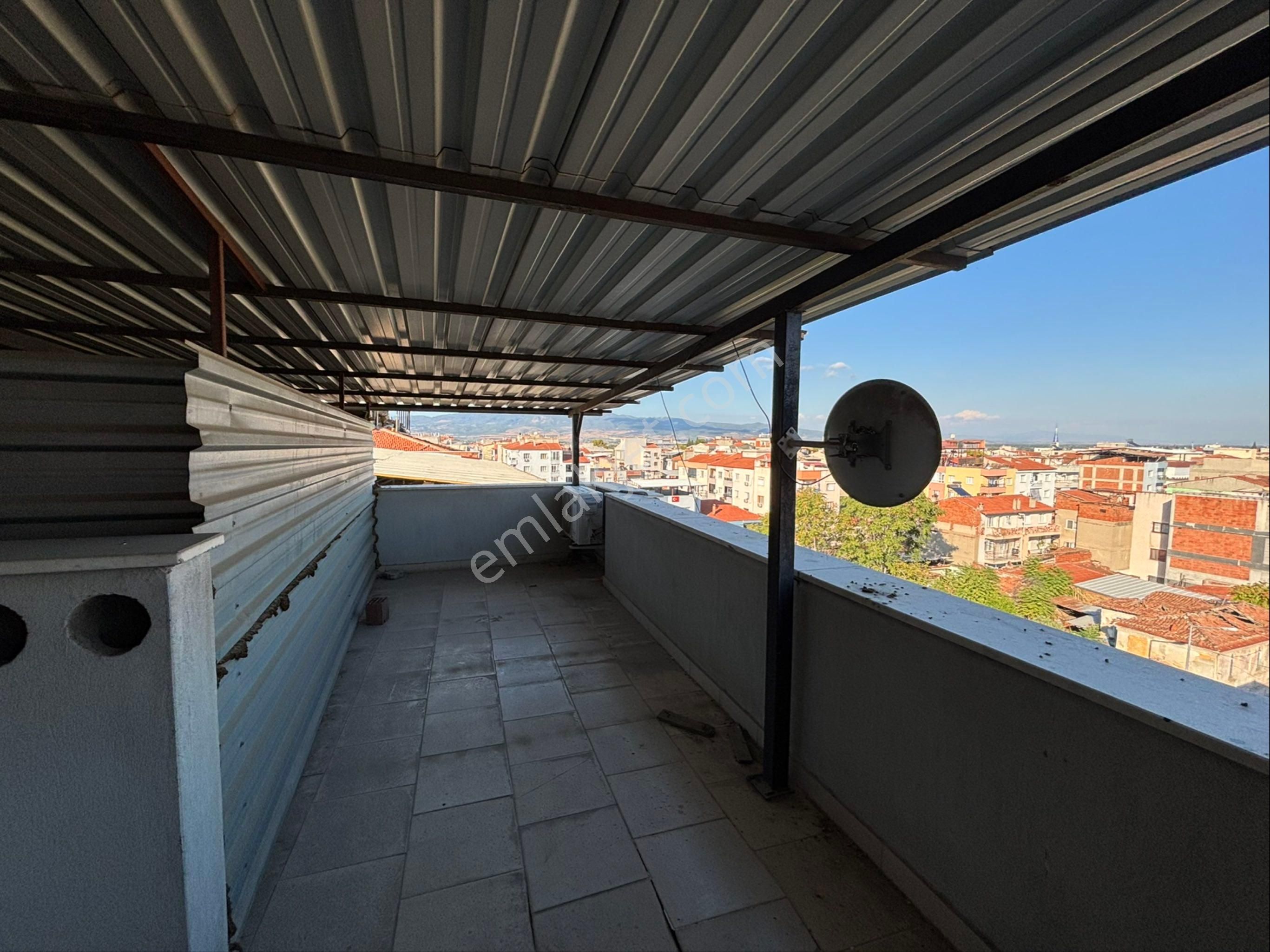 Nova'dan Özyurt Mahallesi'nde 3+1 Asansörlü Satılık Daire - Görsel 15