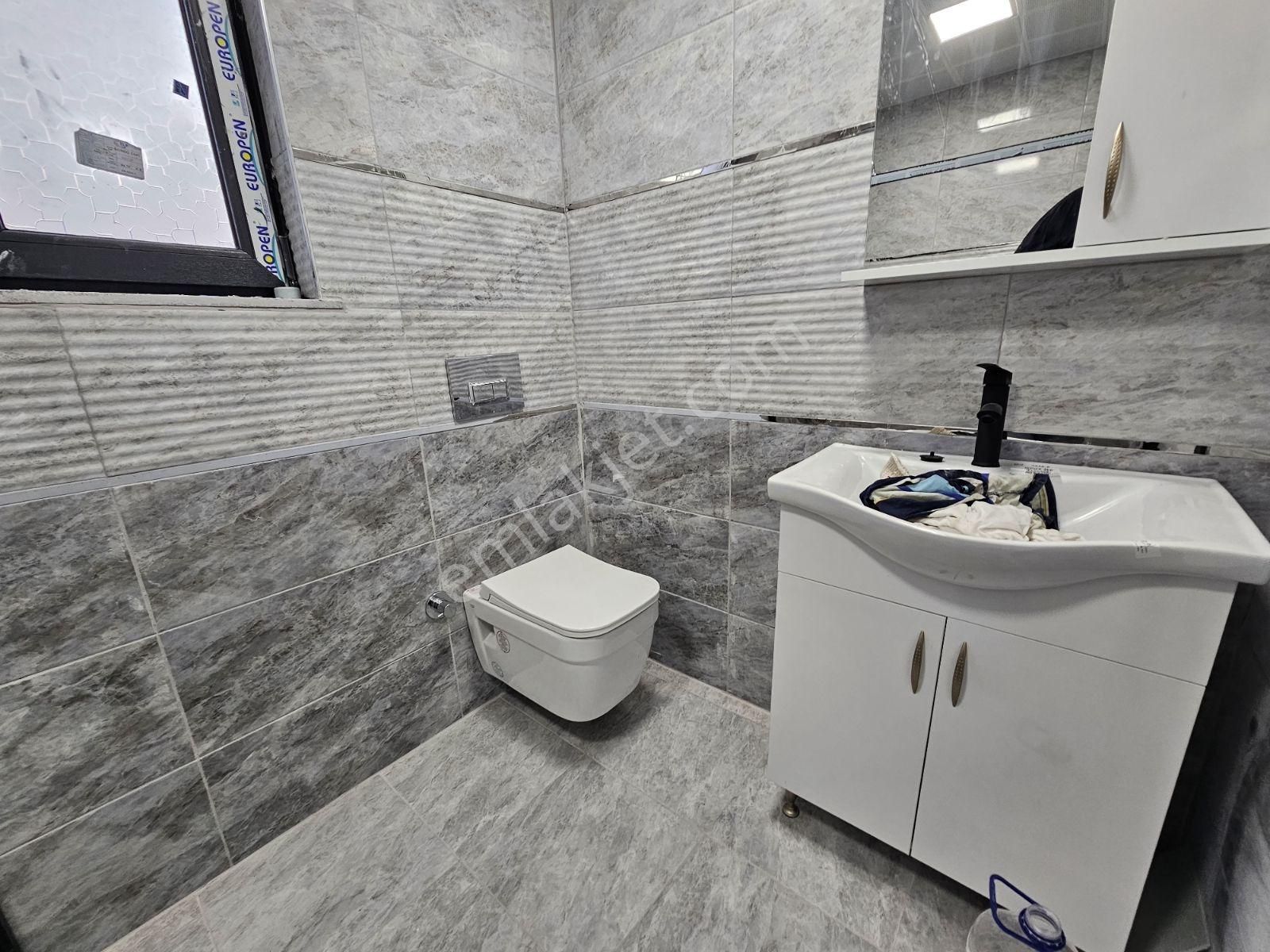 Onmax Öğretmenlerde Denize Yakın Satılık Müstakil Lüks Villa - Görsel 5