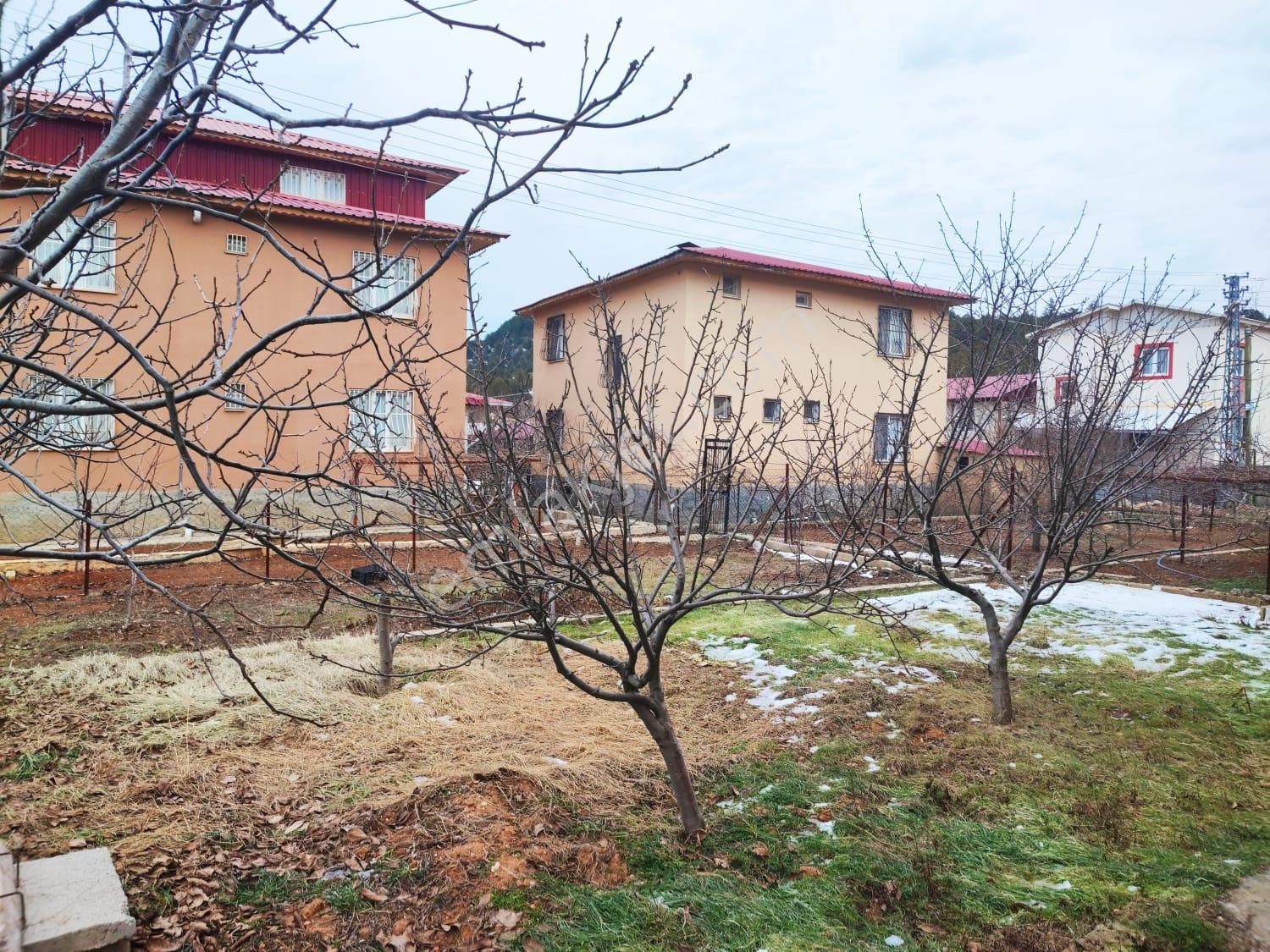 Kar Emlaktan Akçatekirde 9+1 3 Katlı Bina 3 Daire 386m2 Arsası Satılık Müstakil Ev - Görsel 28