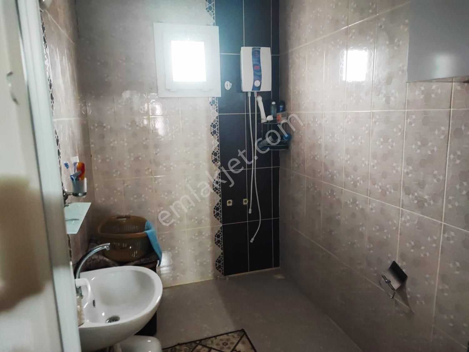 Kar Emlaktan Akçatekirde 9+1 3 Katlı Bina 3 Daire 386m2 Arsası Satılık Müstakil Ev - Görsel 7