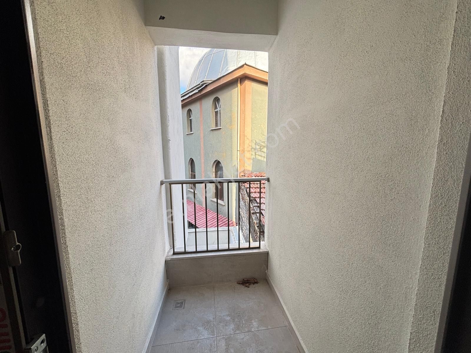 Satılık Fatih Caddesinde 2+1 90 M2 Otoparklı Sıfır Daire Kat2 - Görsel 12