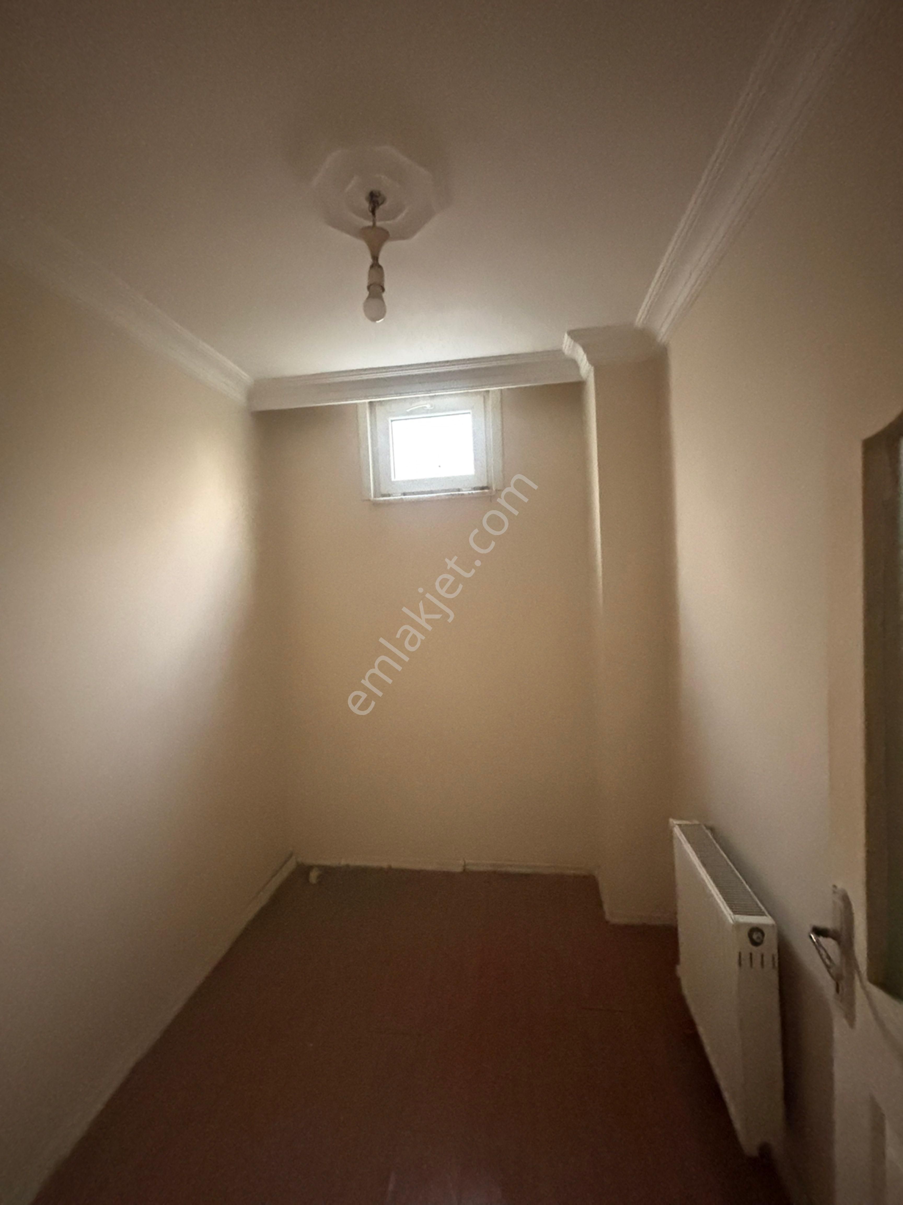 Yeşilkent Mahallesinde 2+1 Kiralık Bahçe Katı - Görsel 5