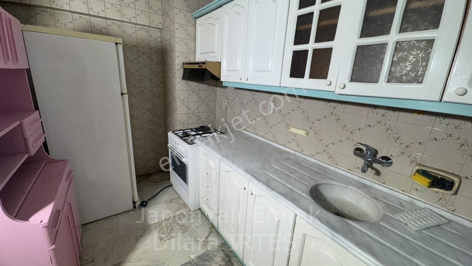 Sadıkbey Mithatpaşa Caddesinde Satılık 2+1 Daire - Görsel 23