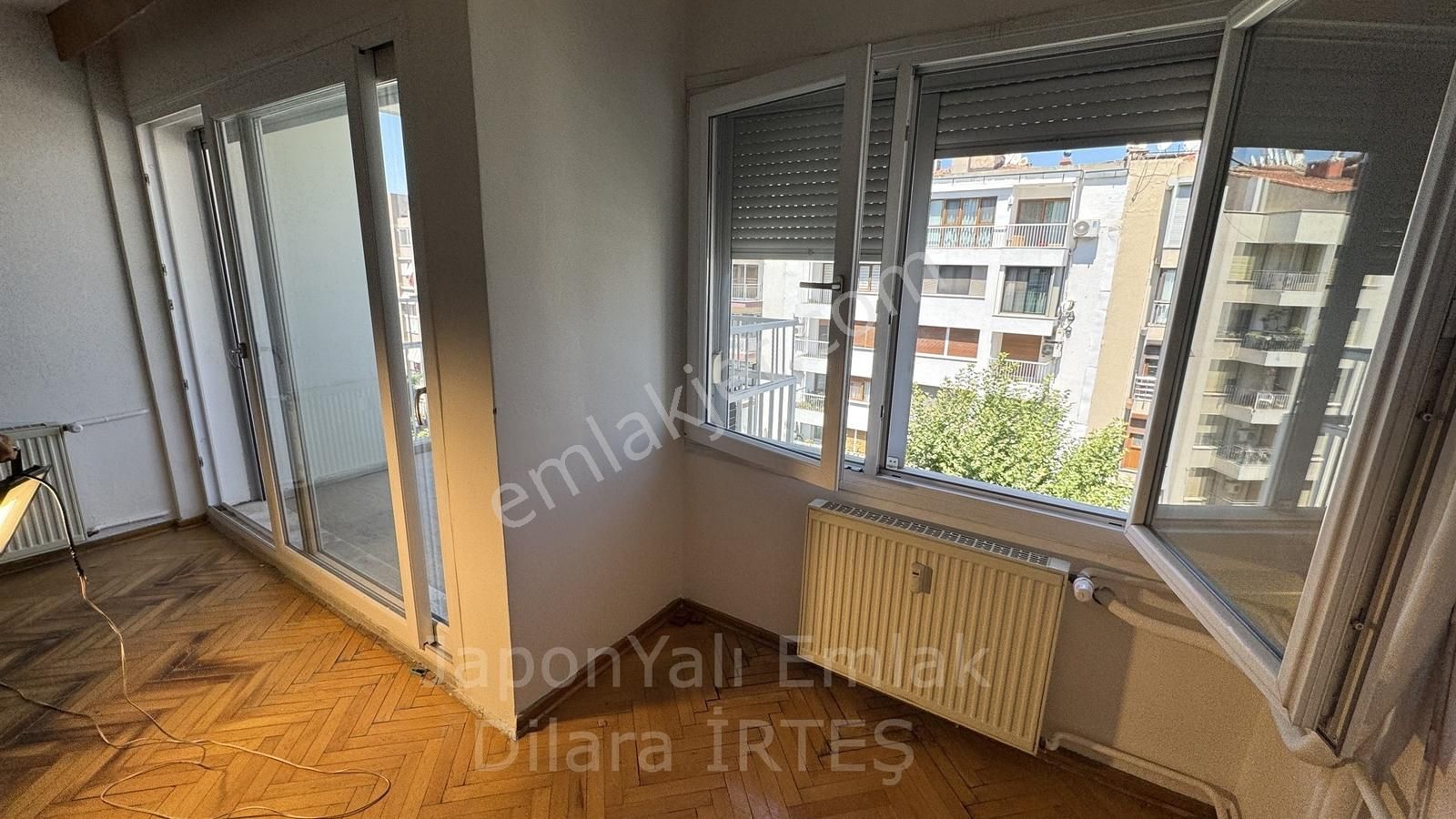 Sadıkbey Mithatpaşa Caddesinde Satılık 2+1 Daire - Görsel 2