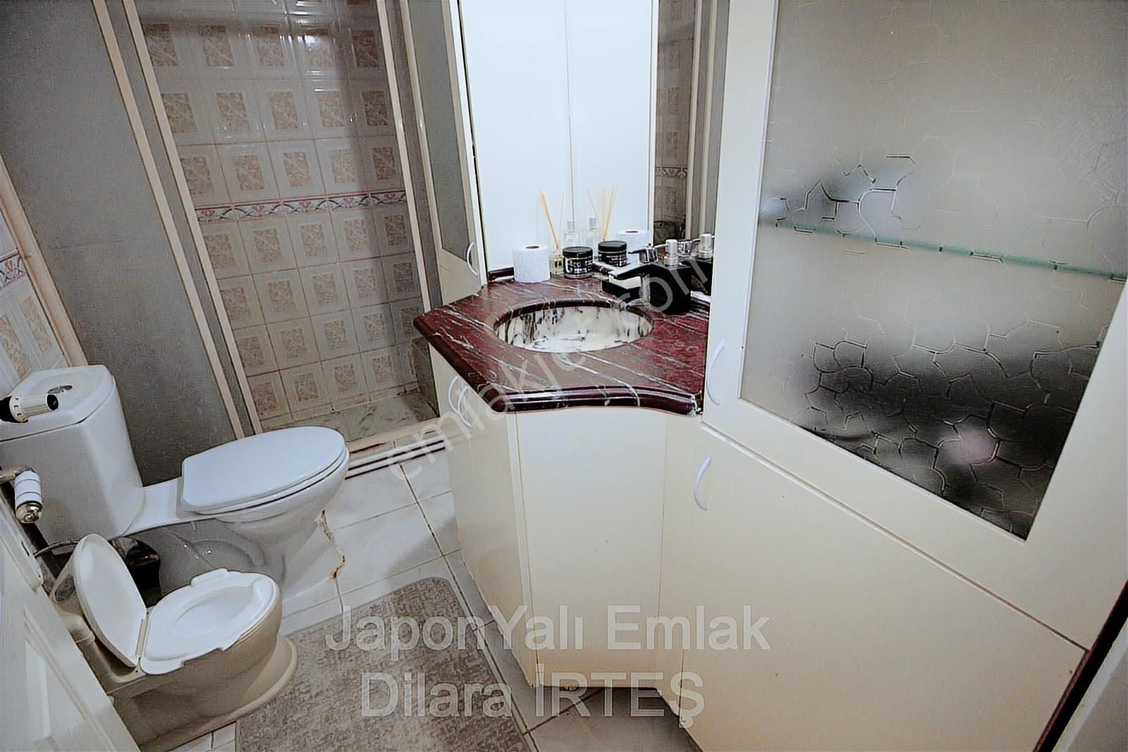 Hatayda İnönü Ve Mithatpaşa Yakını Ara Kat Satılık Daire - Görsel 3