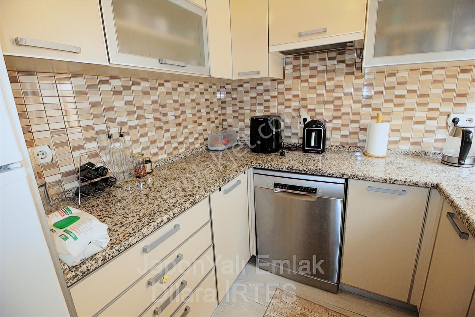 Köprü Özel Türk Koleji Yakını Çift Cepheli Kiralık Daire - Görsel 16