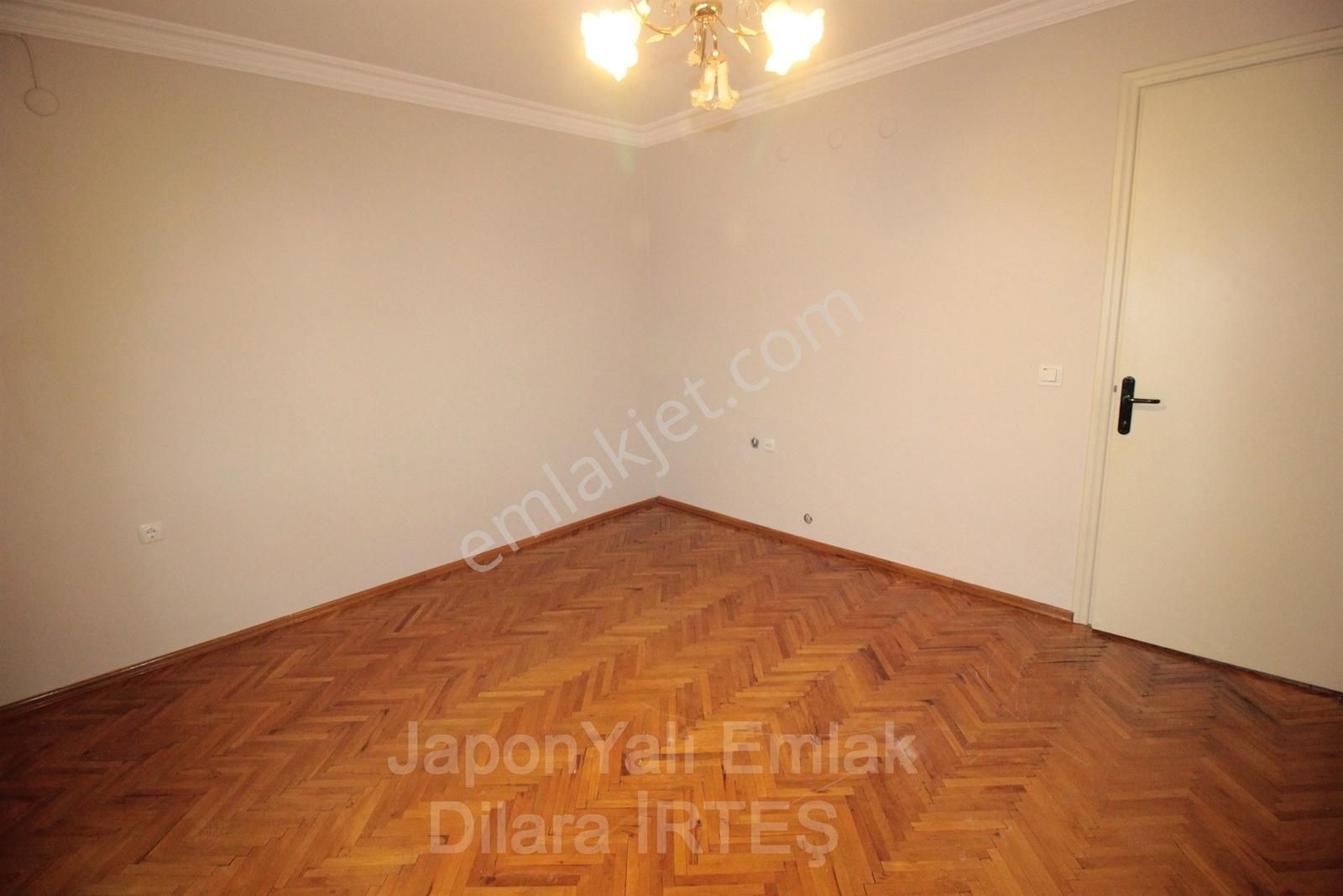 Mithatpaşa Caddesinde Köşe Cepheli 150 M2 Kiralık Daire - Görsel 3