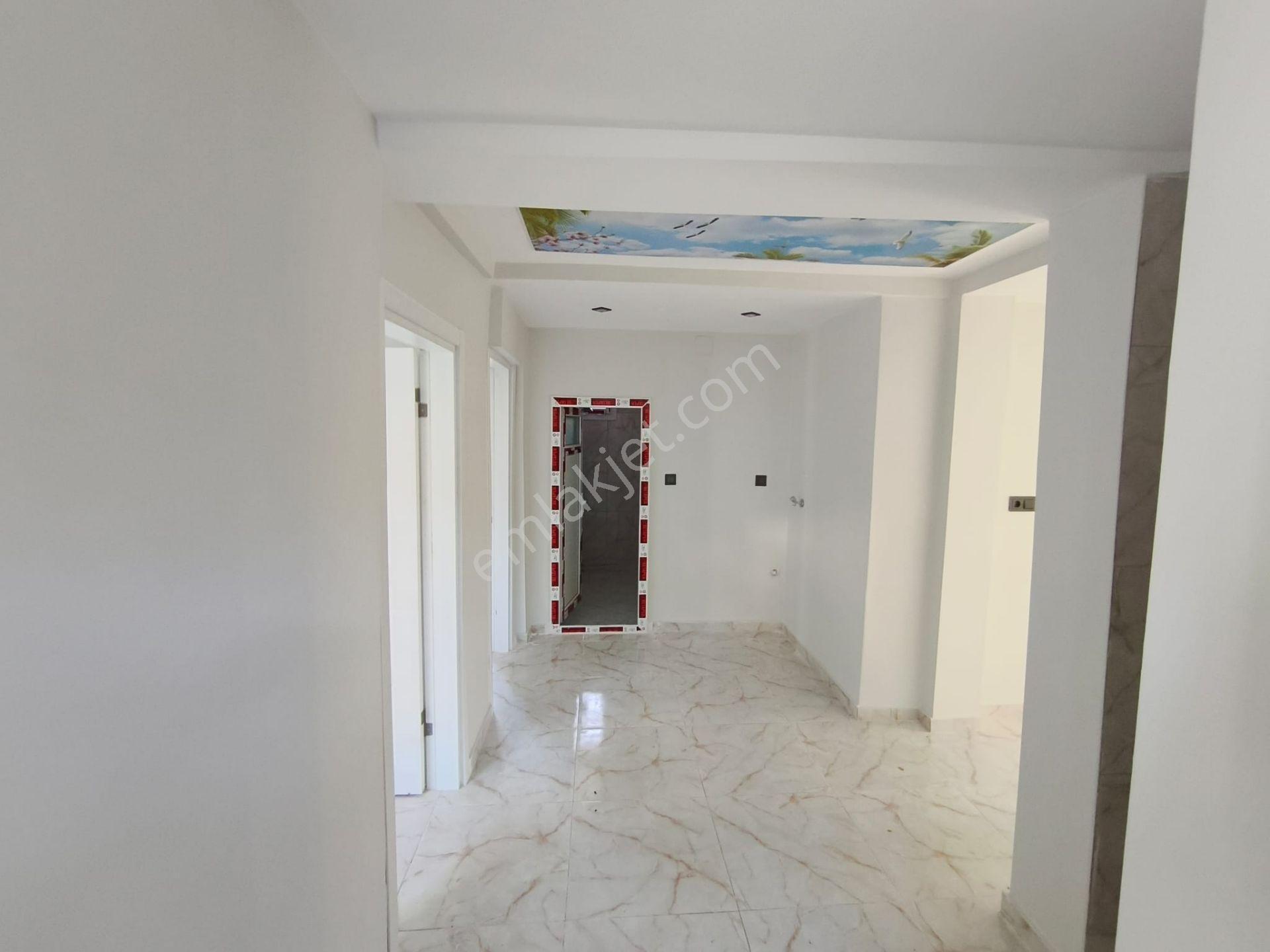 Kar Emlaktan Akçatekir Çarşıda 3+1 330m2 Arsa İçinda Satılık Villa - Görsel 3