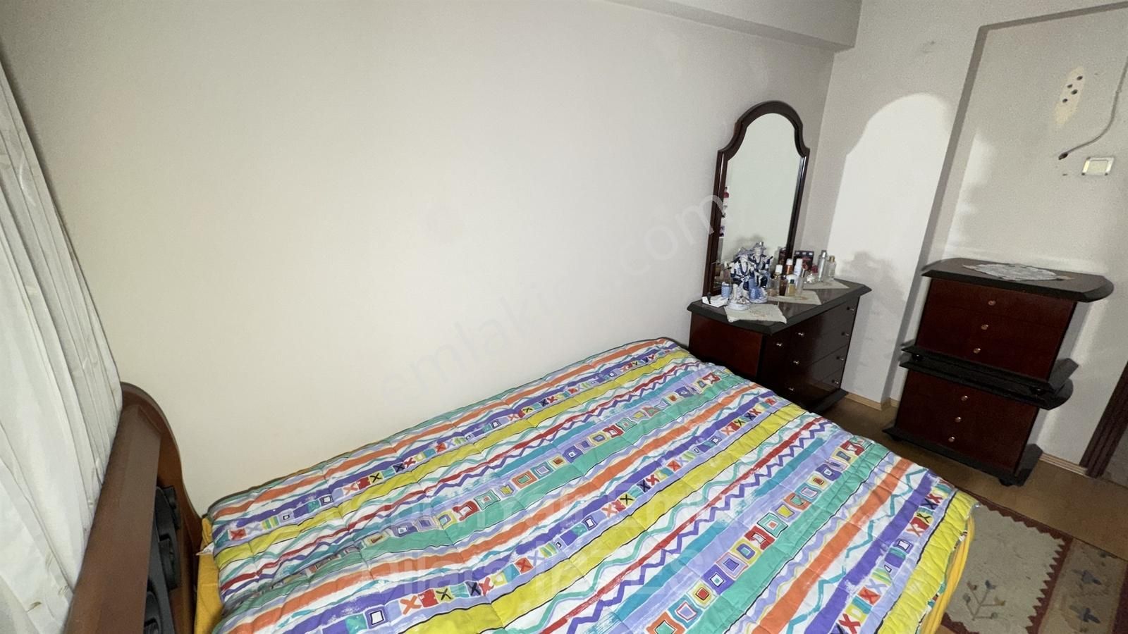 Göztepe Stadı Karşısında Asansörlü Ara Kat Satılık Daire - Görsel 29