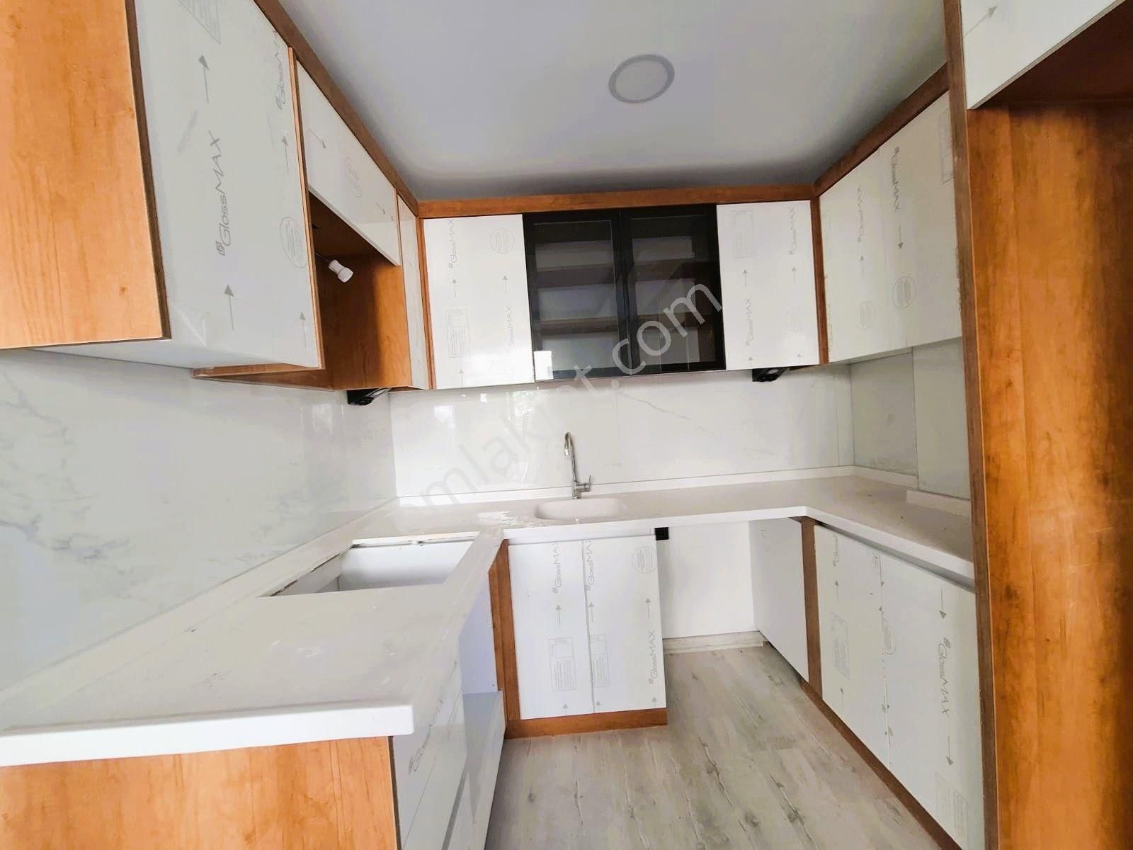 Akman'dan Tuzcumurat'ta Satılık 1+1 Sıfır Köşe Daire - Görsel 2