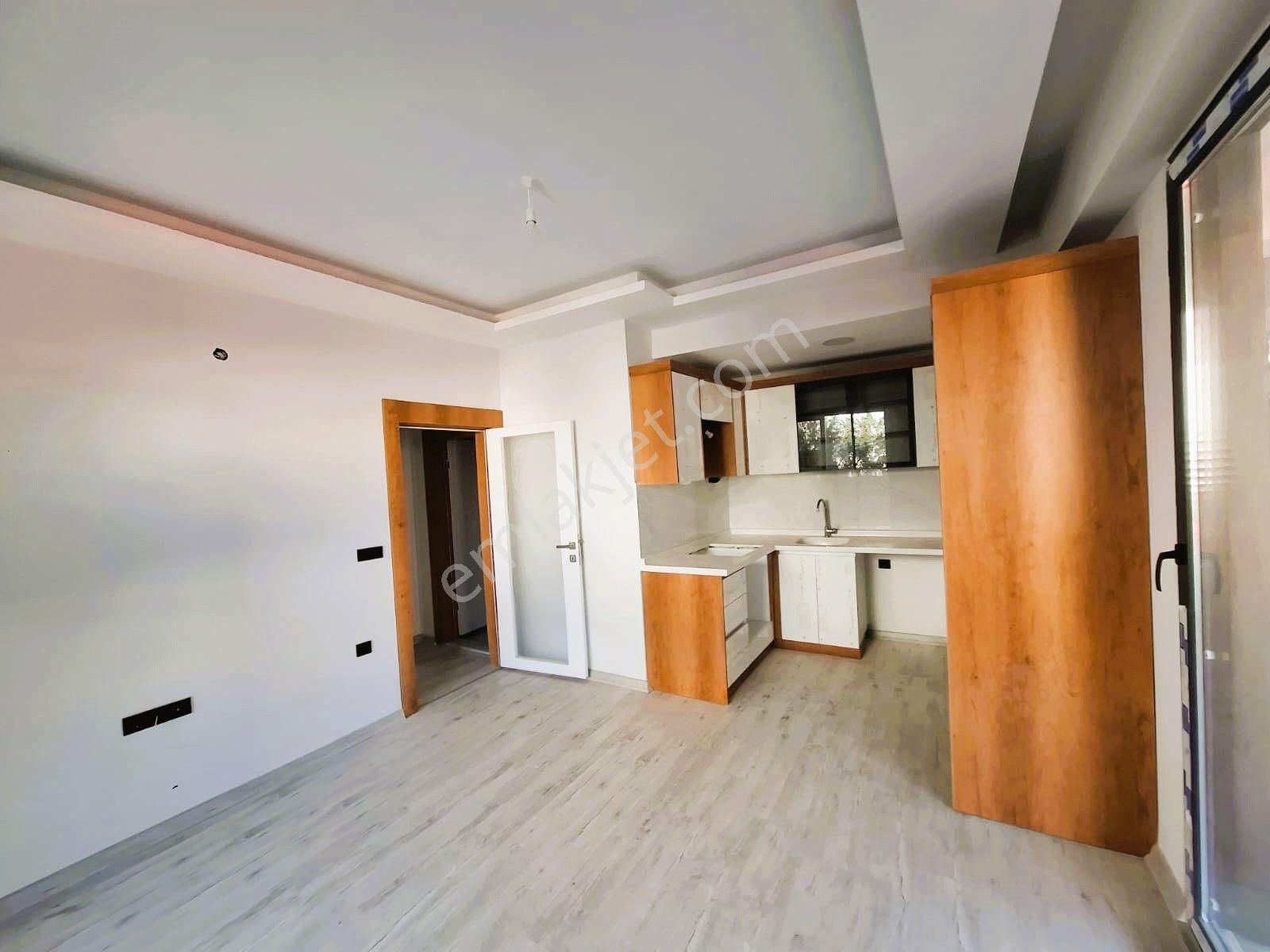 Akman'dan Tuzcumurat'ta Satılık 1+1 Sıfır Köşe Daire