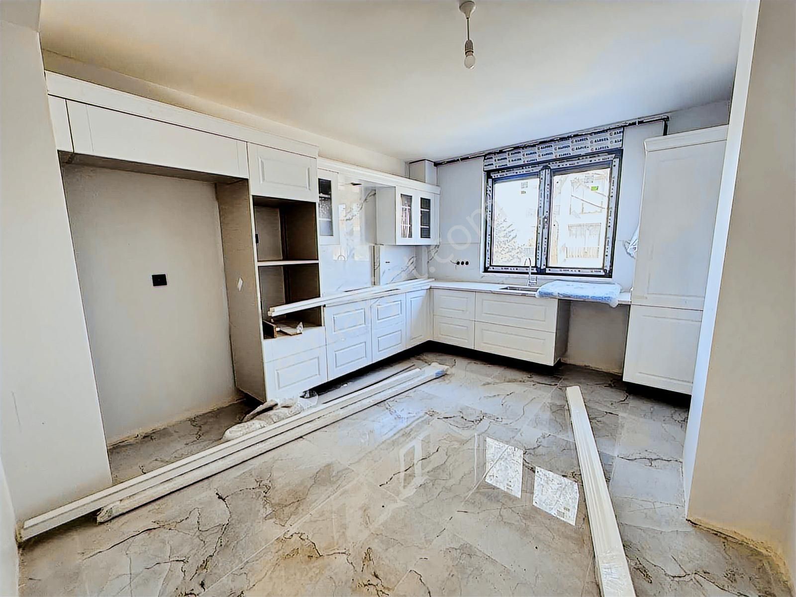 Çengelköyde Site İçi 4+1 Lüks Daire Yerden Isıtmalı Vrf Klimalı - Görsel 11