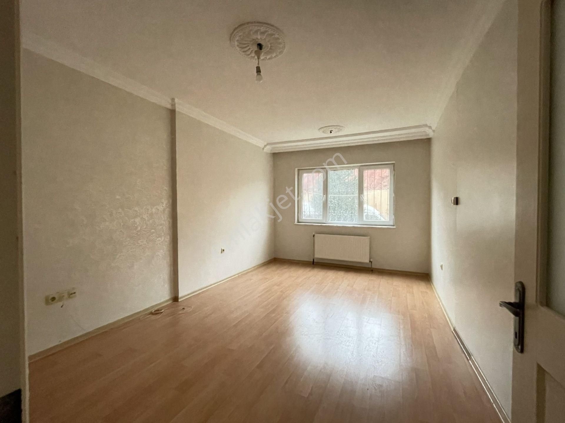 İzmir Menemen Gazi Mahallesinde 2+1 Kiralık Daire - Görsel 3