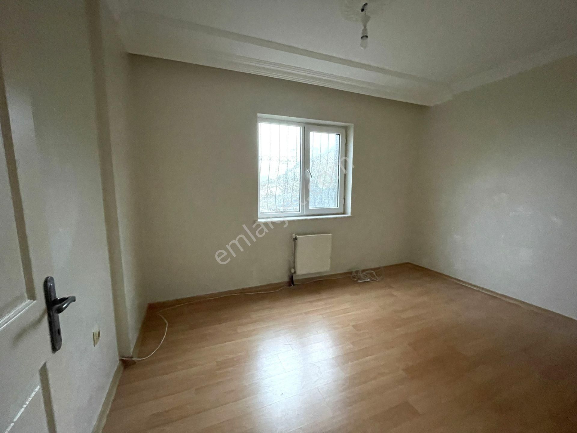 İzmir Menemen Gazi Mahallesinde 2+1 Kiralık Daire - Görsel 15