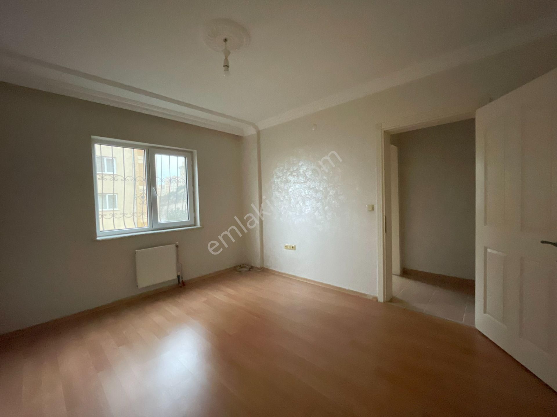 İzmir Menemen Gazi Mahallesinde 2+1 Kiralık Daire - Görsel 11