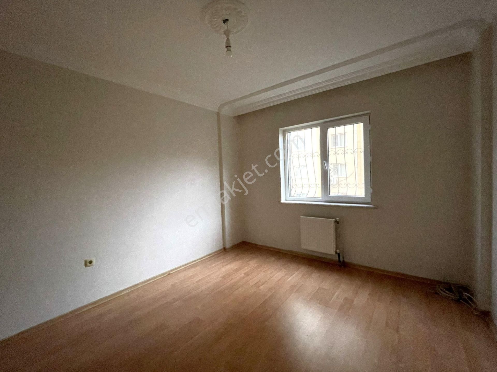 İzmir Menemen Gazi Mahallesinde 2+1 Kiralık Daire - Görsel 12