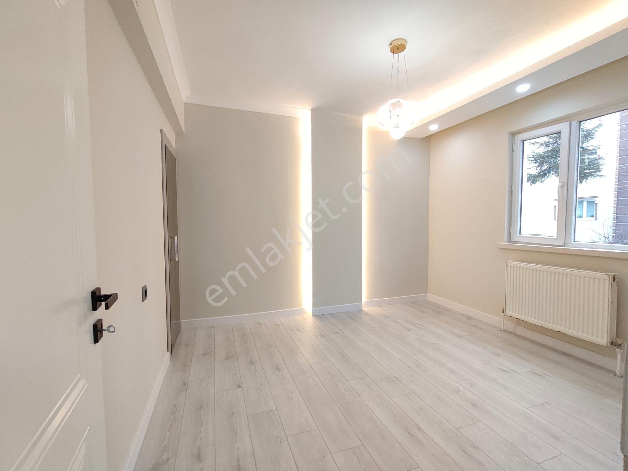 Yılmaz Gayrimenkul Den Mareşal Çakmak Mah 3+1 Arakat Lüx Yapılı 3. Banyolu 4.595 Pazarlıklı - Görsel 17