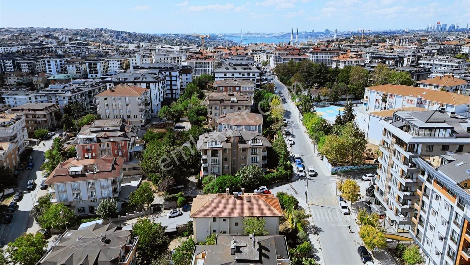 Çengelköy Sultanmuratta Ana Cadde Üzeri Satılık Tripleks Villa - Görsel 15