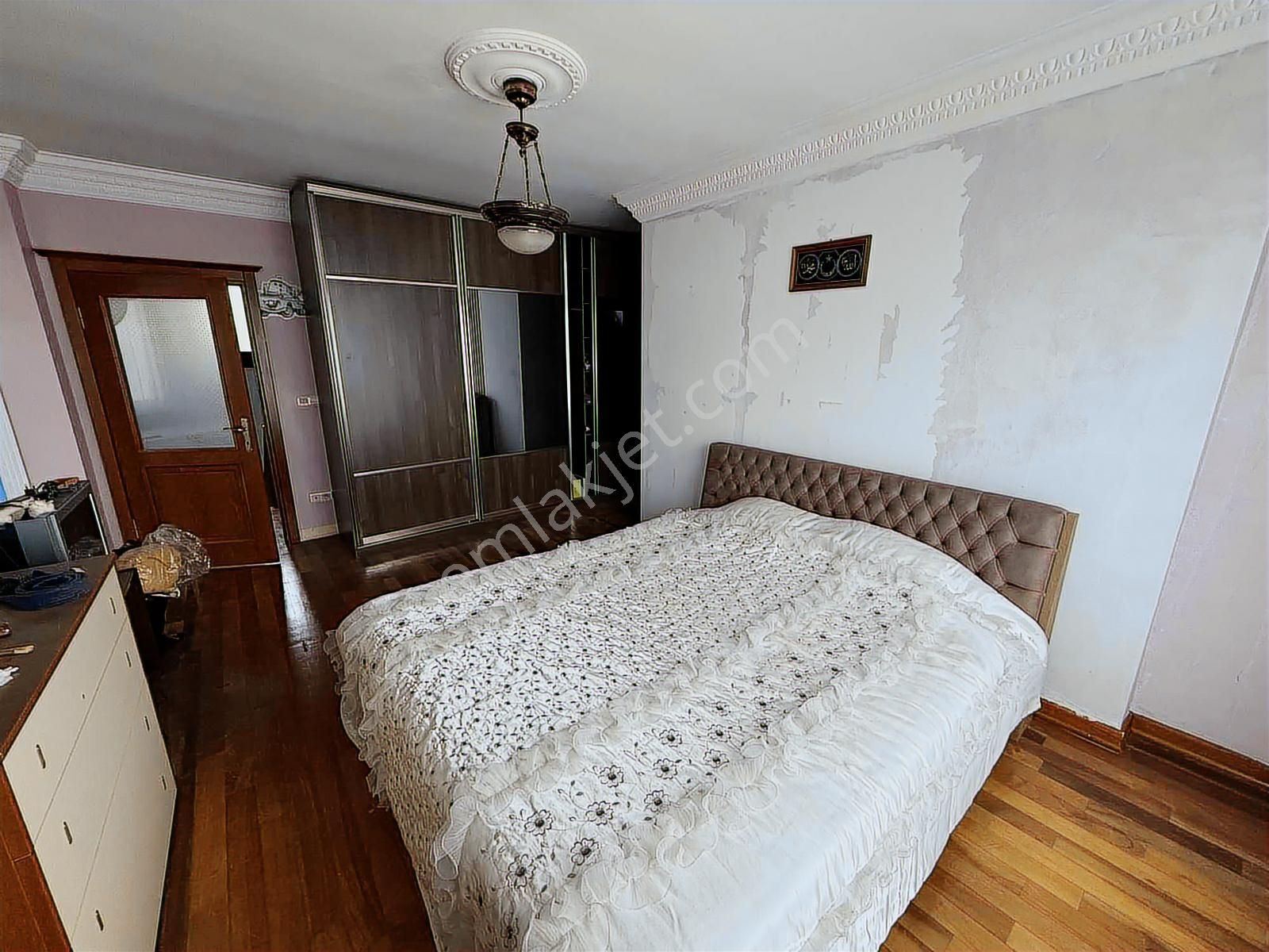 Çengelköy Sultanmuratta Ana Cadde Üzeri Kiralık Tripleks Villa - Görsel 28