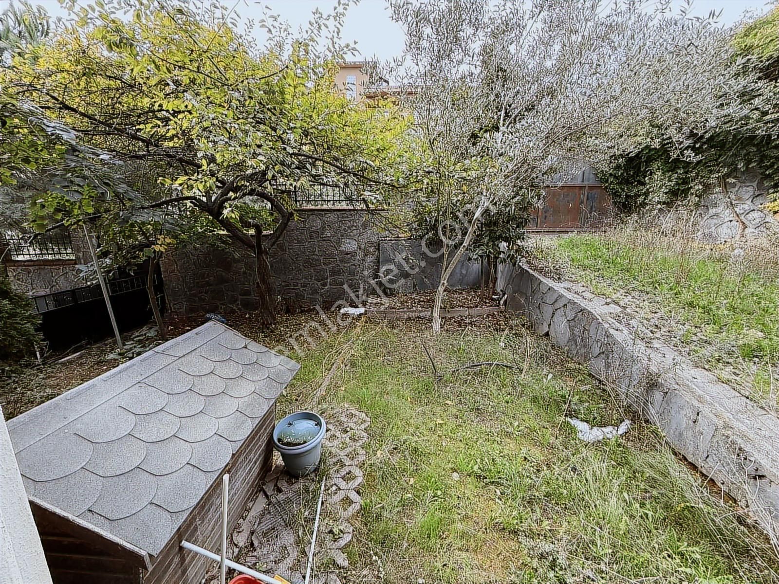 Çengelköy Sultanmuratta Ana Cadde Üzeri Kiralık Tripleks Villa - Görsel 7