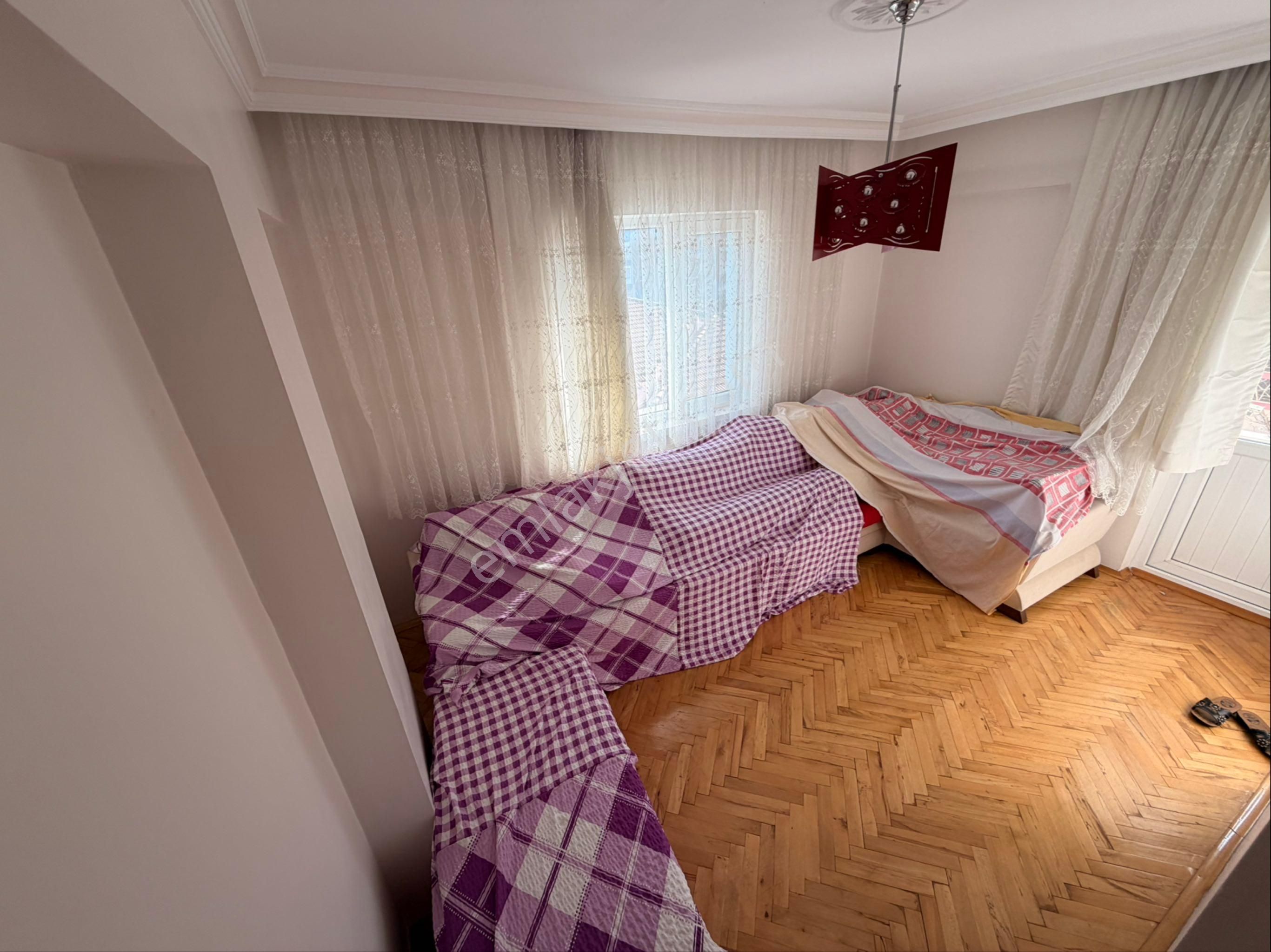 Osmangazi Caddesi Yanı Ara Katta 3+1 Güney Cephe Kök Tapu - Görsel 18