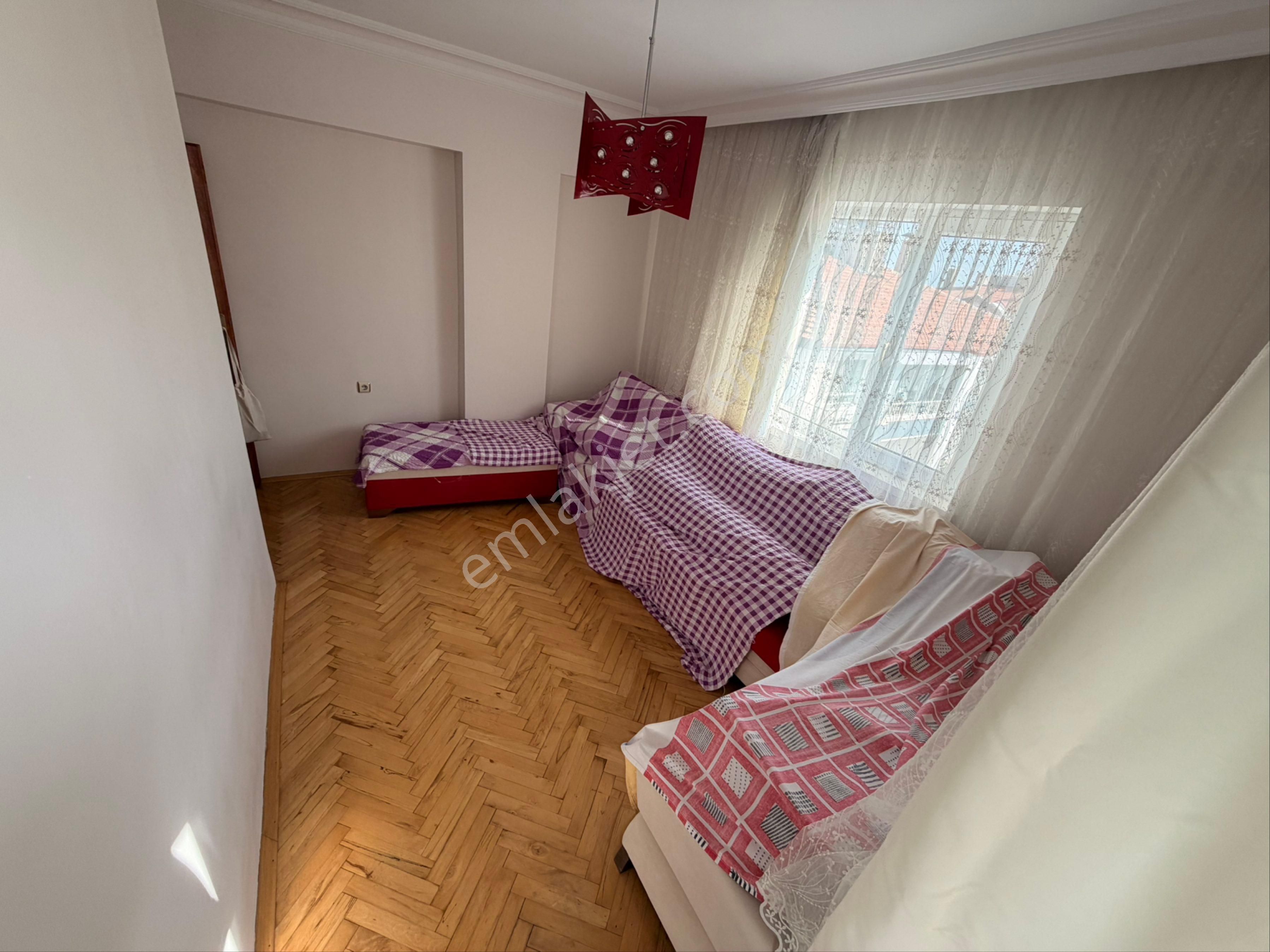 Osmangazi Caddesi Yanı Ara Katta 3+1 Güney Cephe Kök Tapu - Görsel 13