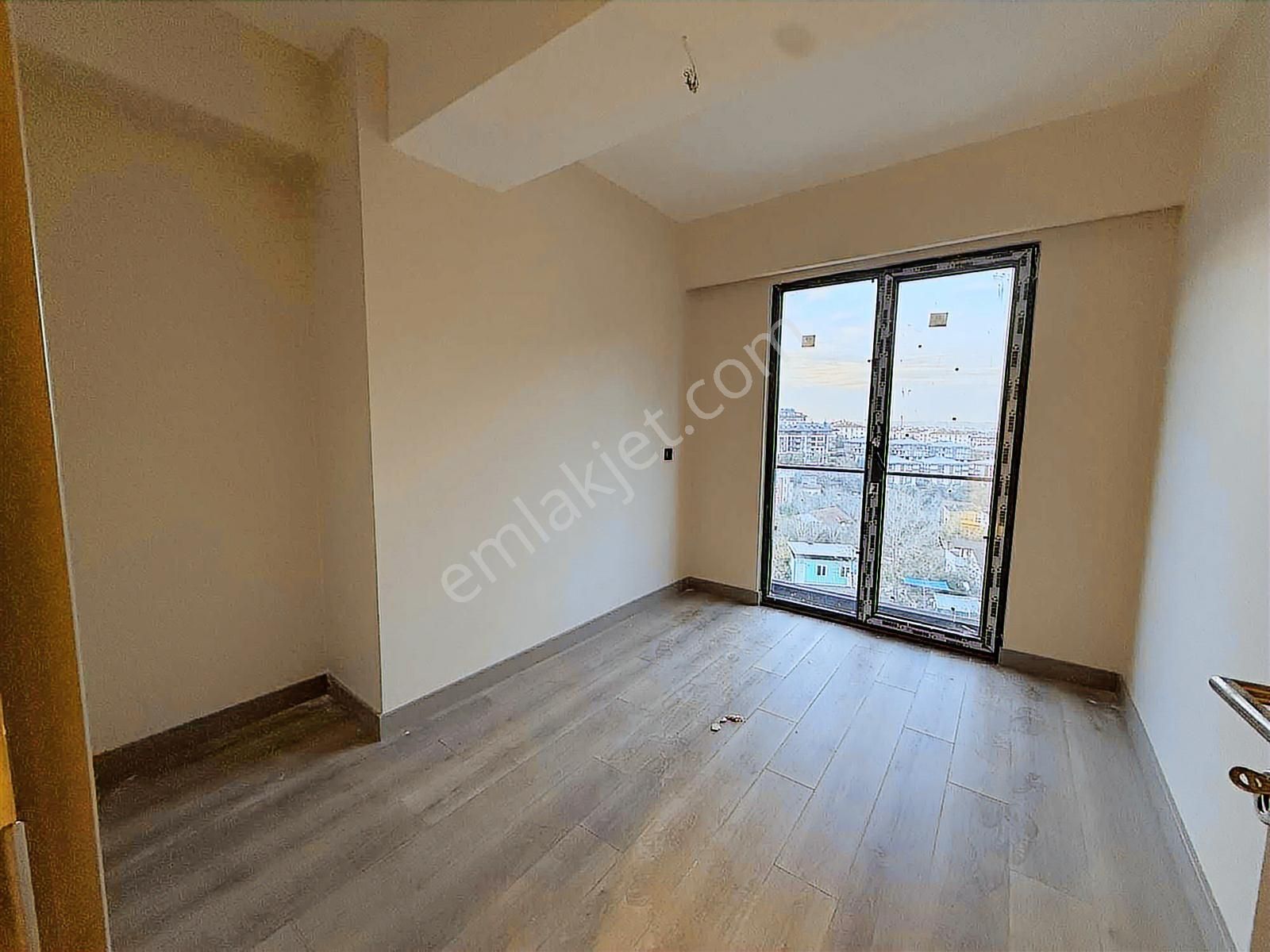 Çengelköy Sıfır 2+1 Kapalı Otoparklı Kısmi Boğaz Manzaralı Yeni - Görsel 8