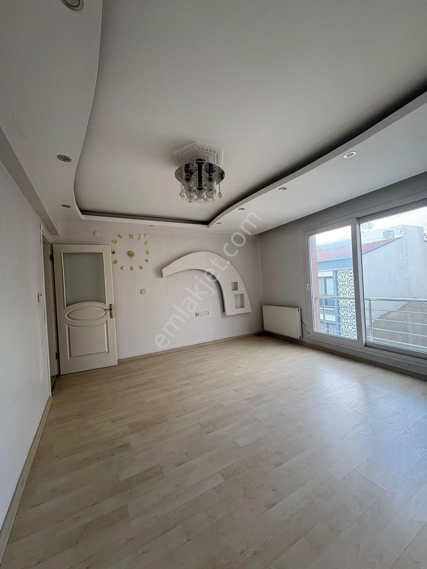 Acil Buca Kozağaç Meydan Yakını 2+1 110m2 D.gazlı Ayrı Mutfak Lüx Genç Daire