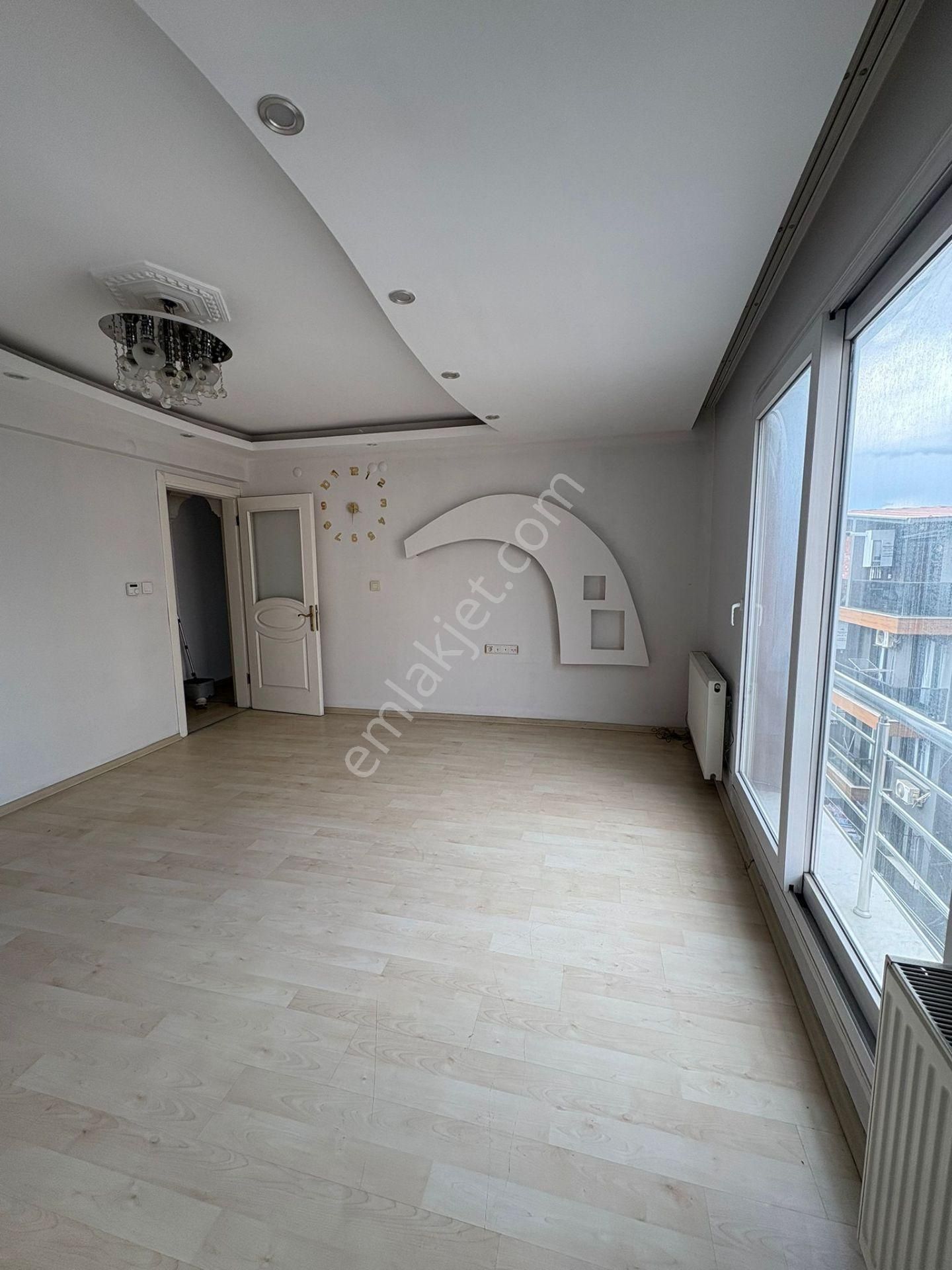 Acil Buca Kozağaç Meydan Yakını 2+1 110m2 D.gazlı Ayrı Mutfak Lüx Genç Daire - Görsel 2