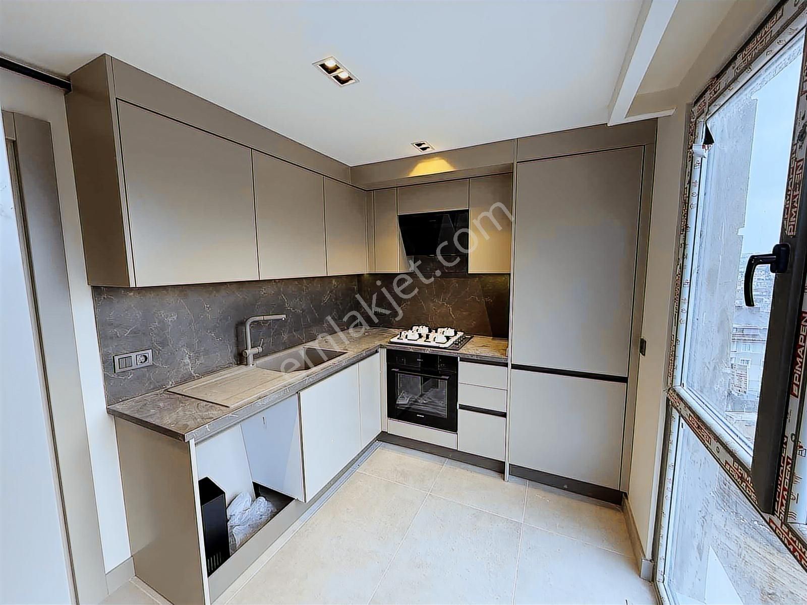 Çengelköy Ana Caddede Sıfır 2+1 Kapanmaz Manzara Lüks - Görsel 6