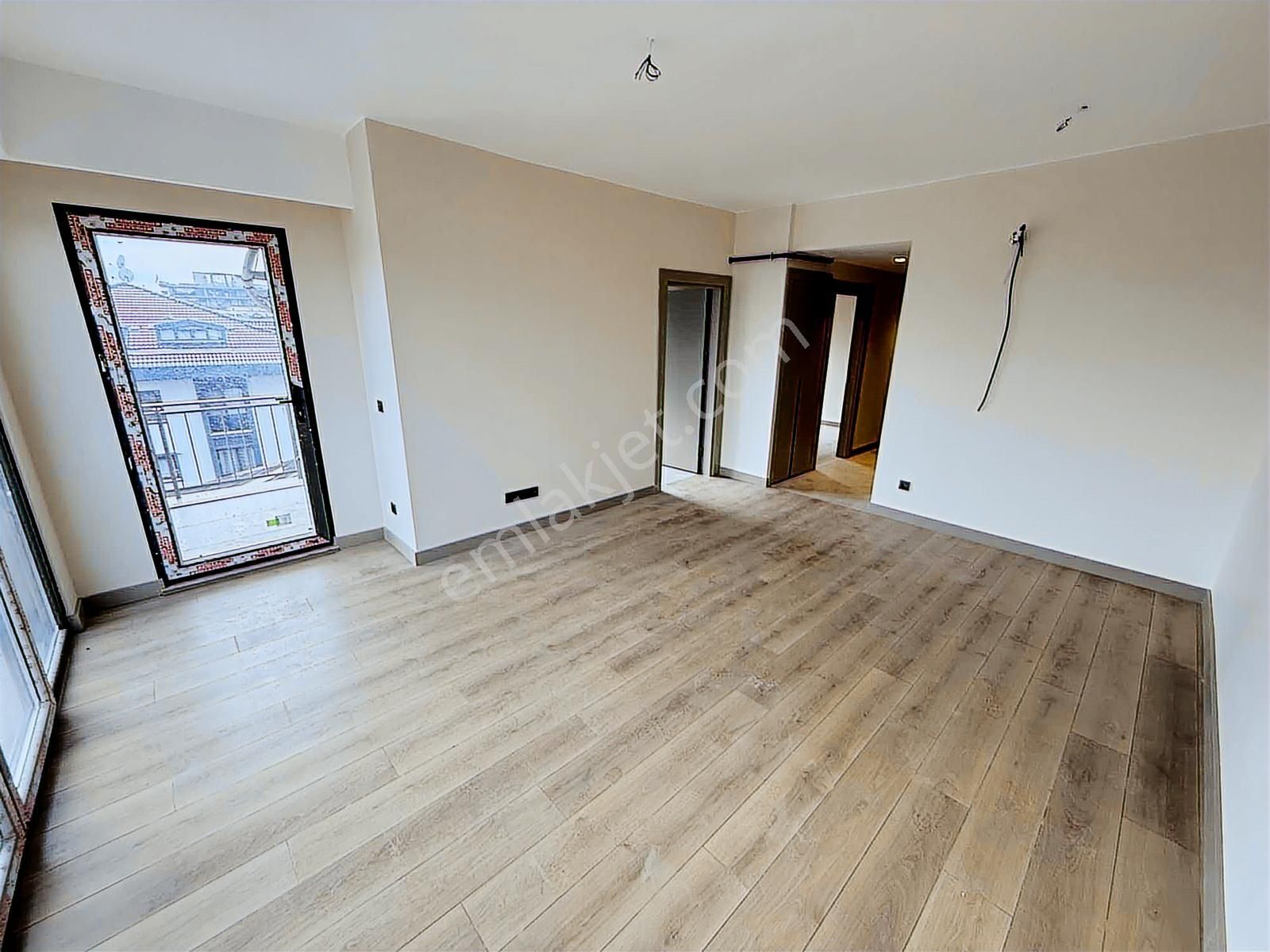 Çengelköy Ana Caddede Sıfır 2+1 Kapanmaz Manzara Lüks - Görsel 3