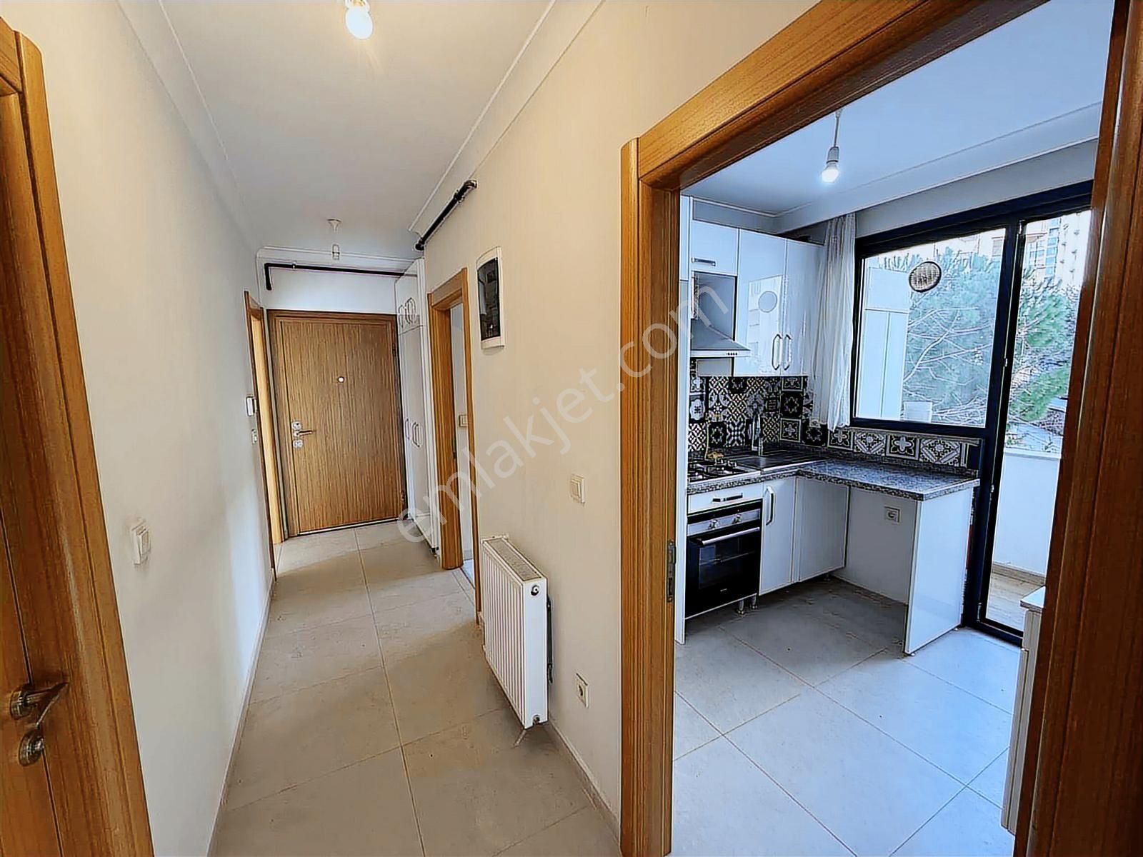 Bostancıda Önü Açık Ferah 2+1 Otoparklı Kiralık Daire - Görsel 3