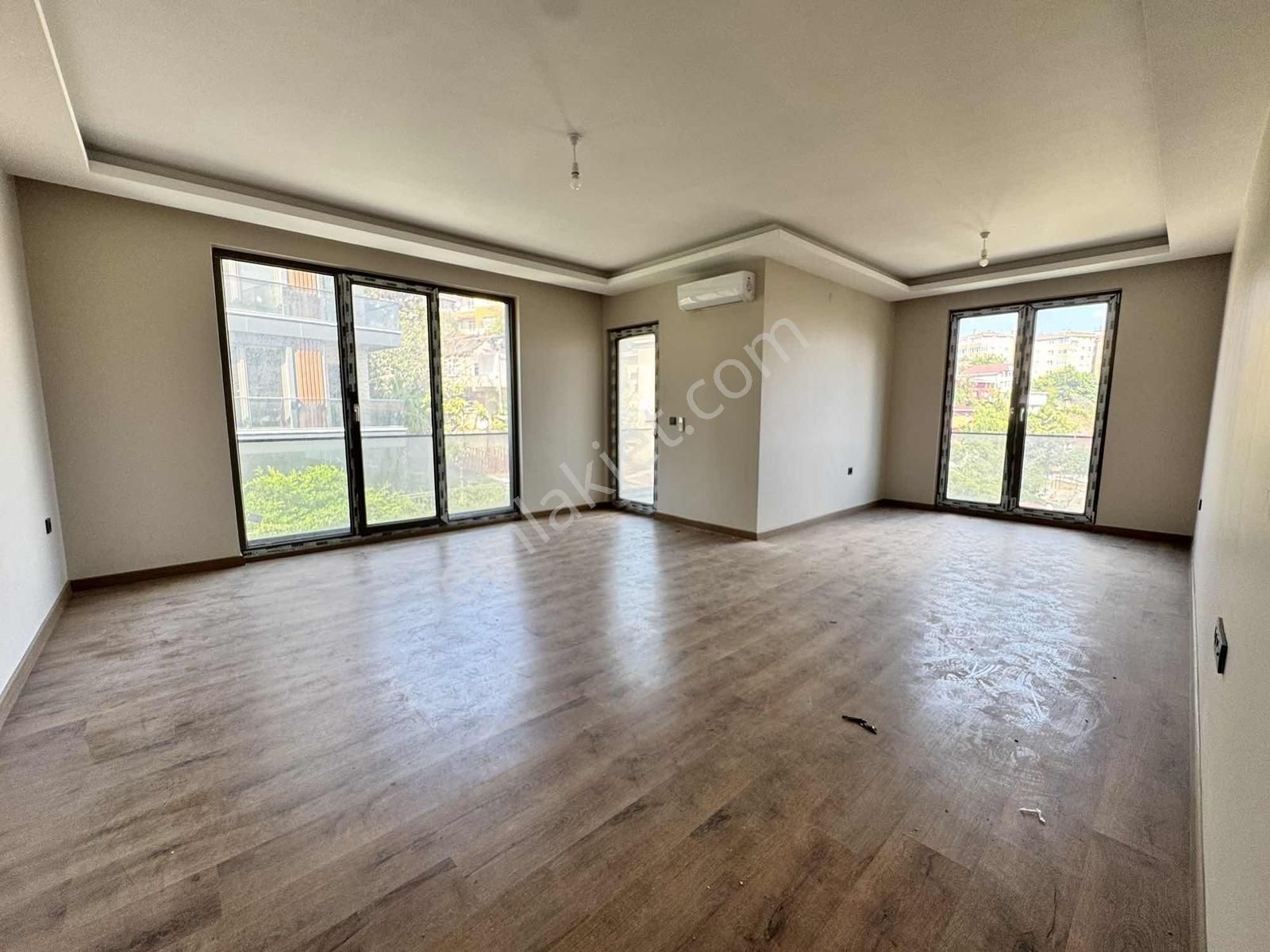 Hasbahçe Çengelköy | Site İçi | 4+1 | Yerden Isıtma | Havuz - Görsel 19