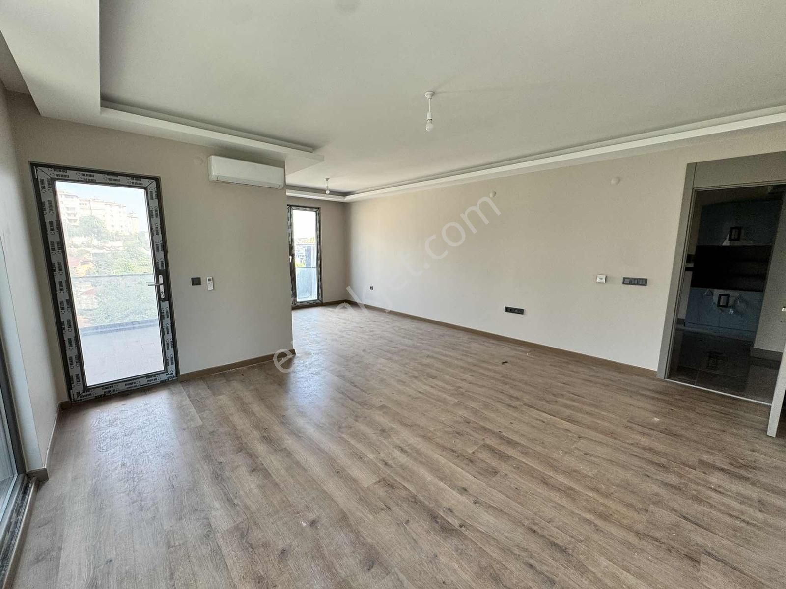 Hasbahçe Çengelköy | Site İçi | 4+1 | Yerden Isıtma | Havuz - Görsel 25