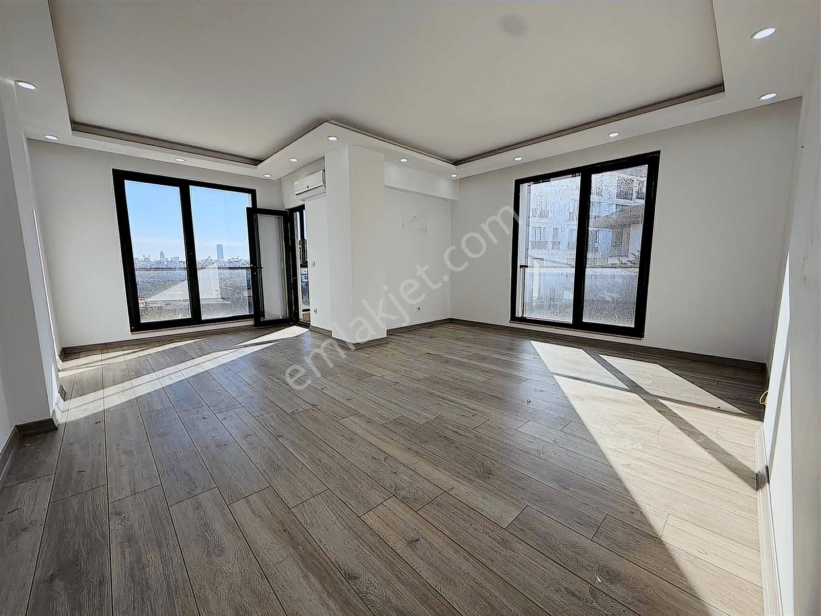 Çengelköy Bahçelievlerde 3+1 Asansörlü Otoparklı Kiralık - Görsel 16