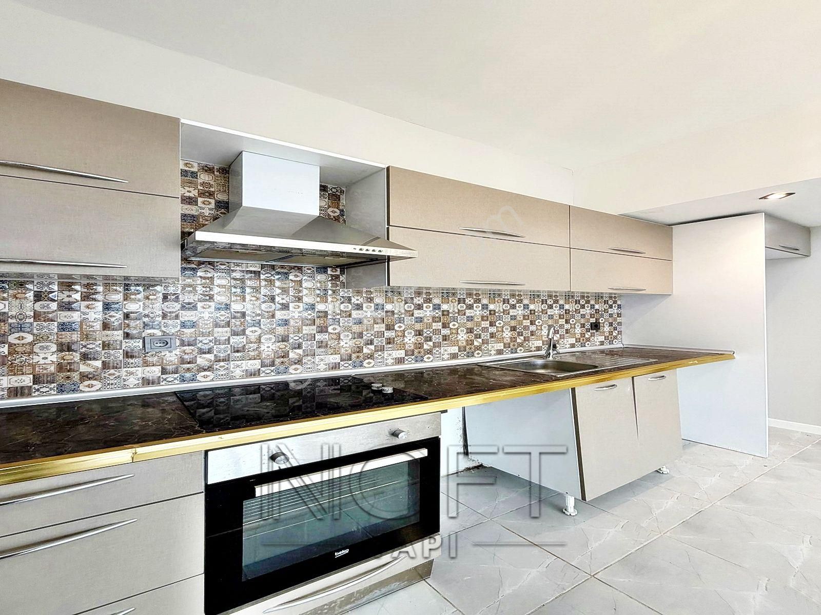 Beylikdüzü Cumhuriyet Metrobüs Durağına Yakın 2+1 Arakat Dekorlu Satılık Daire - Görsel 10