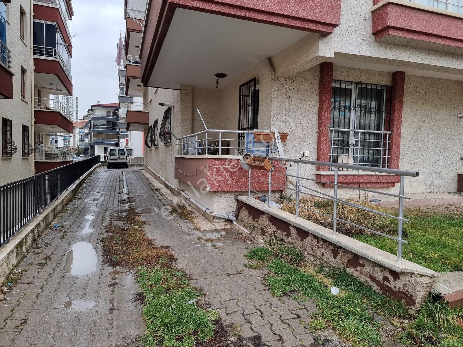 Merkezi Konumda Yapılı 3+1 Satılık Daire - Görsel 22