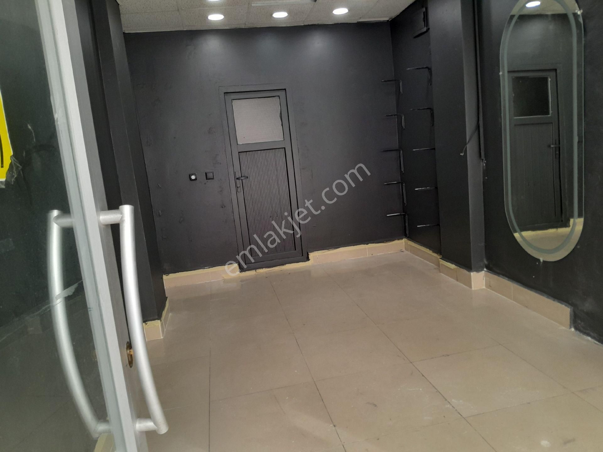 Kiralık İşyeri Dükkan Sultangazi - Görsel 4