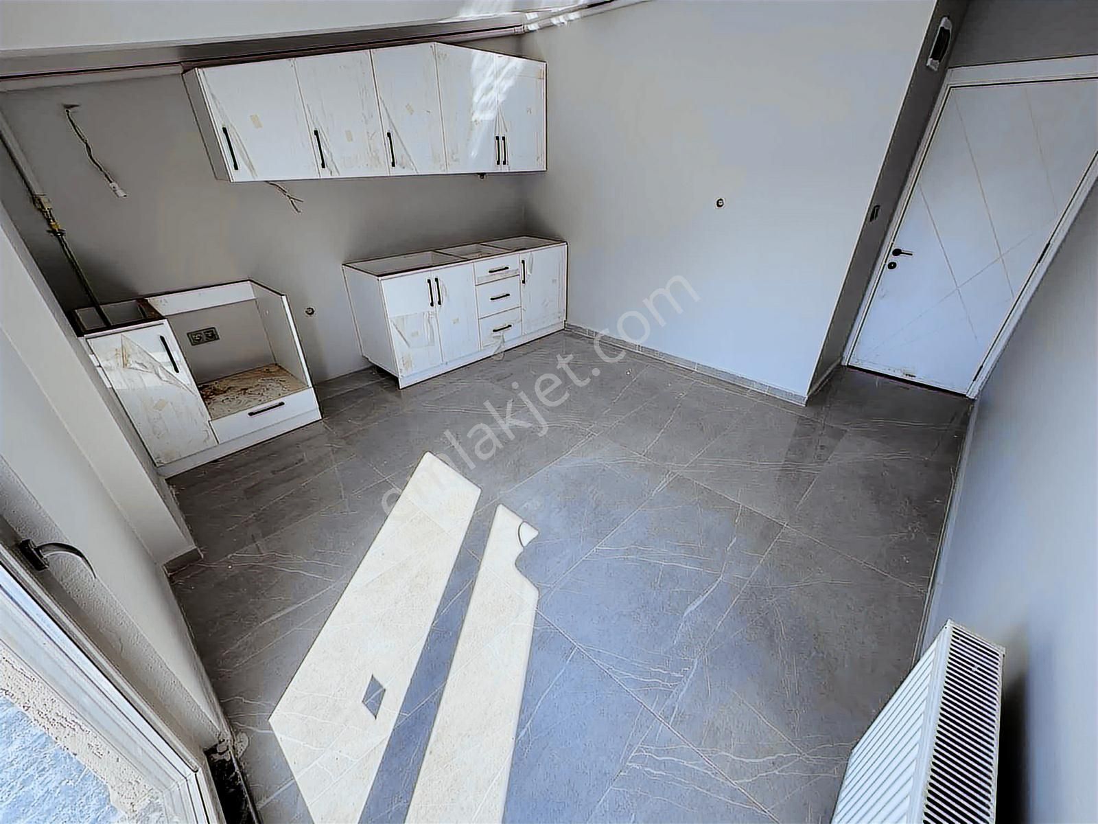 Onmax Burhaniye Merkez Hürriyet Mahallesi Satılık 3+1 Dubleks - Görsel 34