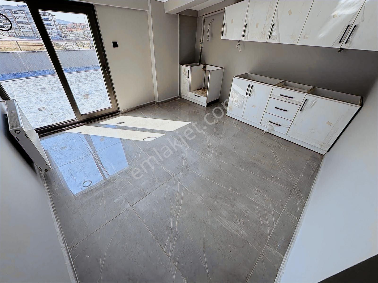 Onmax Burhaniye Merkez Hürriyet Mahallesi Satılık 3+1 Dubleks - Görsel 13