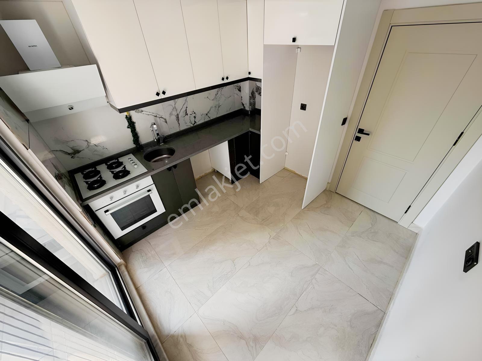 Onmax Bahçelievler'de Satılık 2+1 100 M2 Ara Kat Daire - Görsel 9