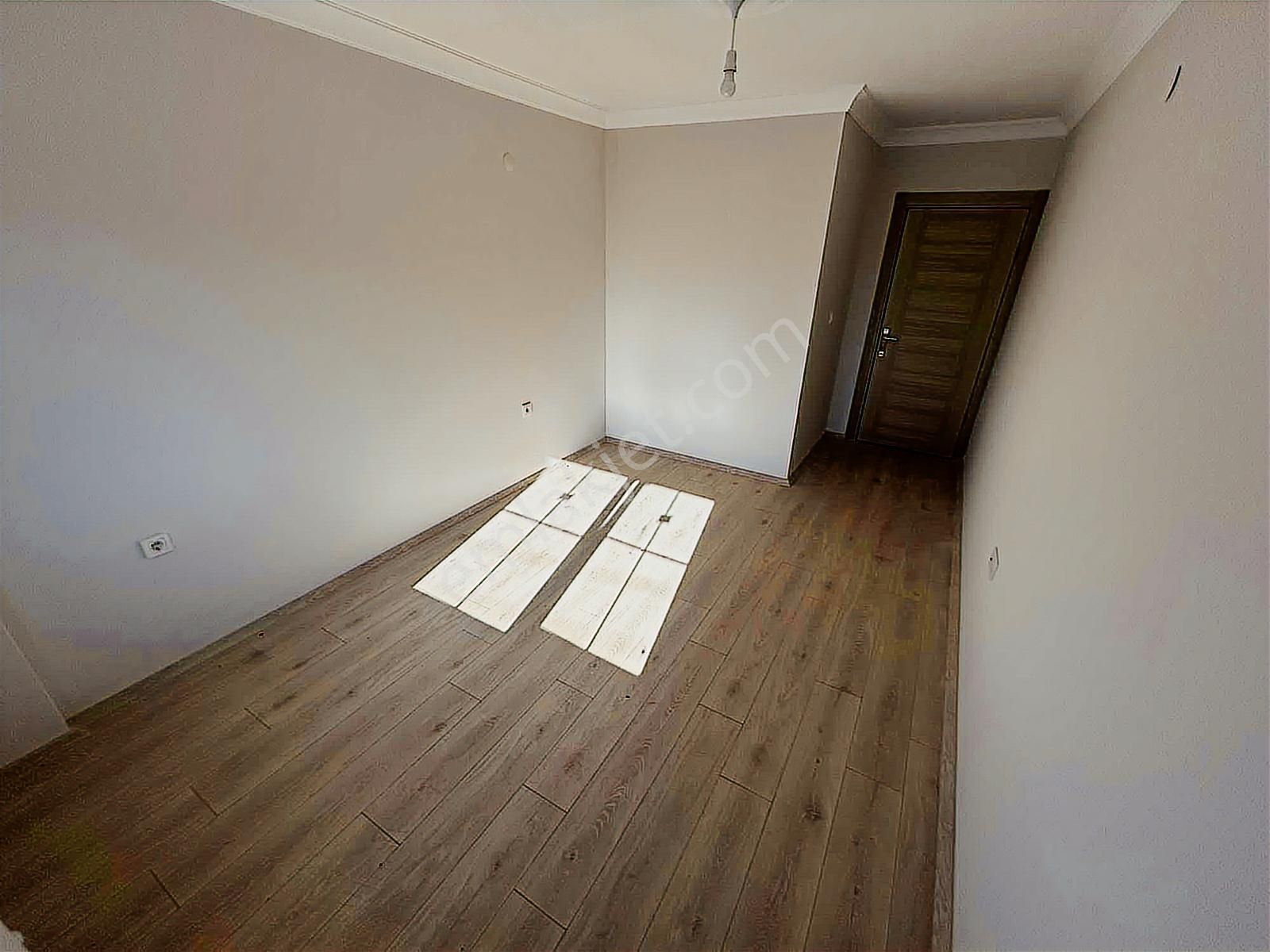 Onmax Öğretmenler'de Satılık 2+1 Denize Yakın Mesafede Daire - Görsel 19