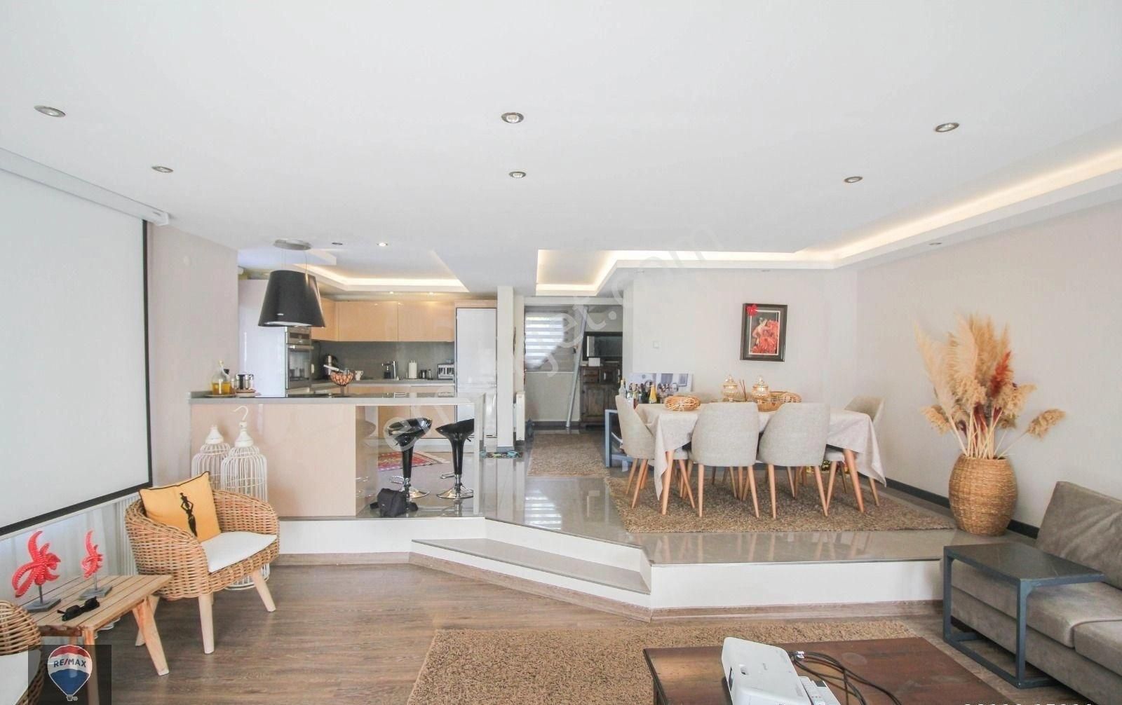 Marina Mevki Çağrı Sitesi Köşe Konum Deniz Manzaralı 5+1 Villa - Görsel 3