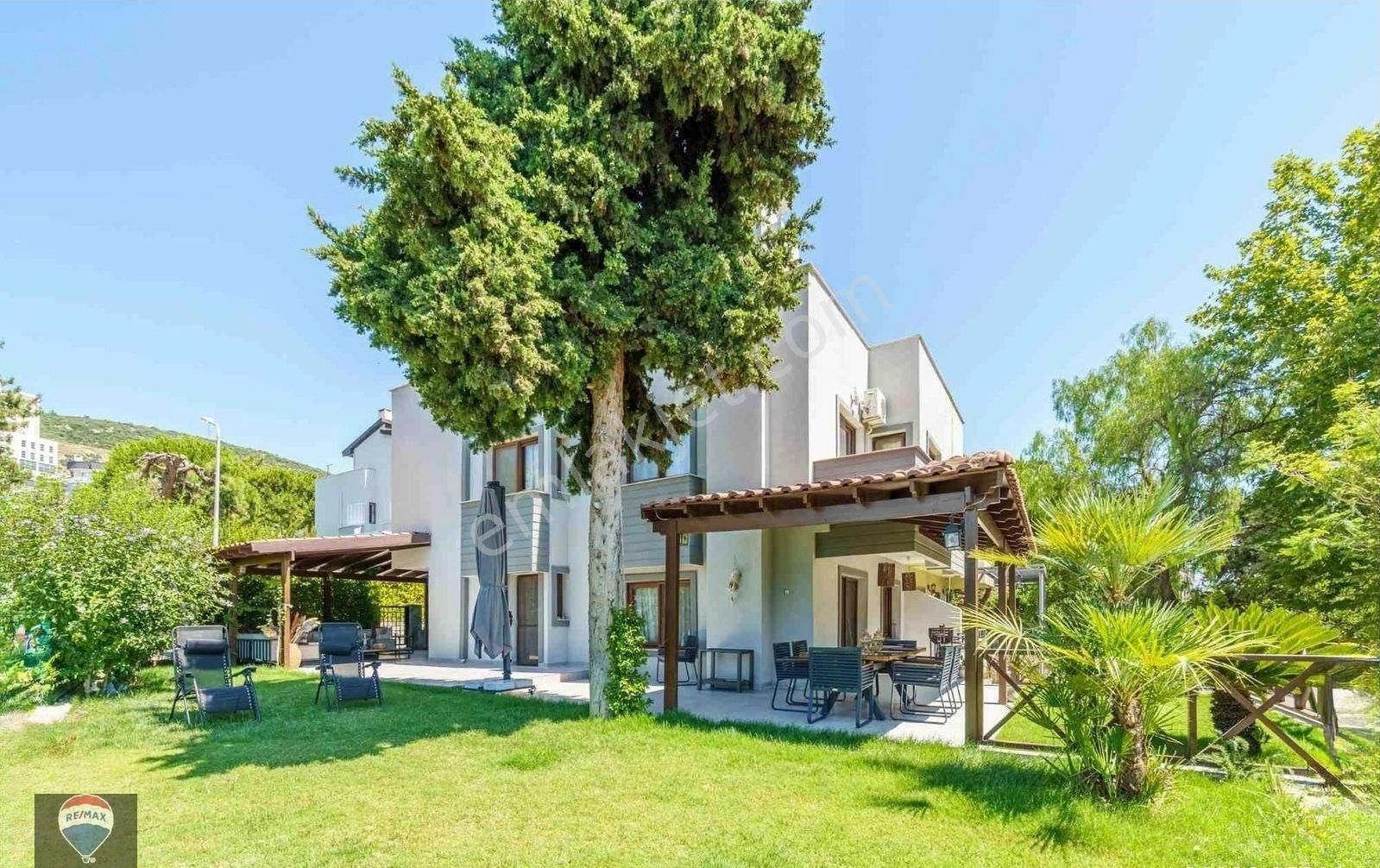 Marina Mevki Çağrı Sitesi Köşe Konum Deniz Manzaralı 5+1 Villa